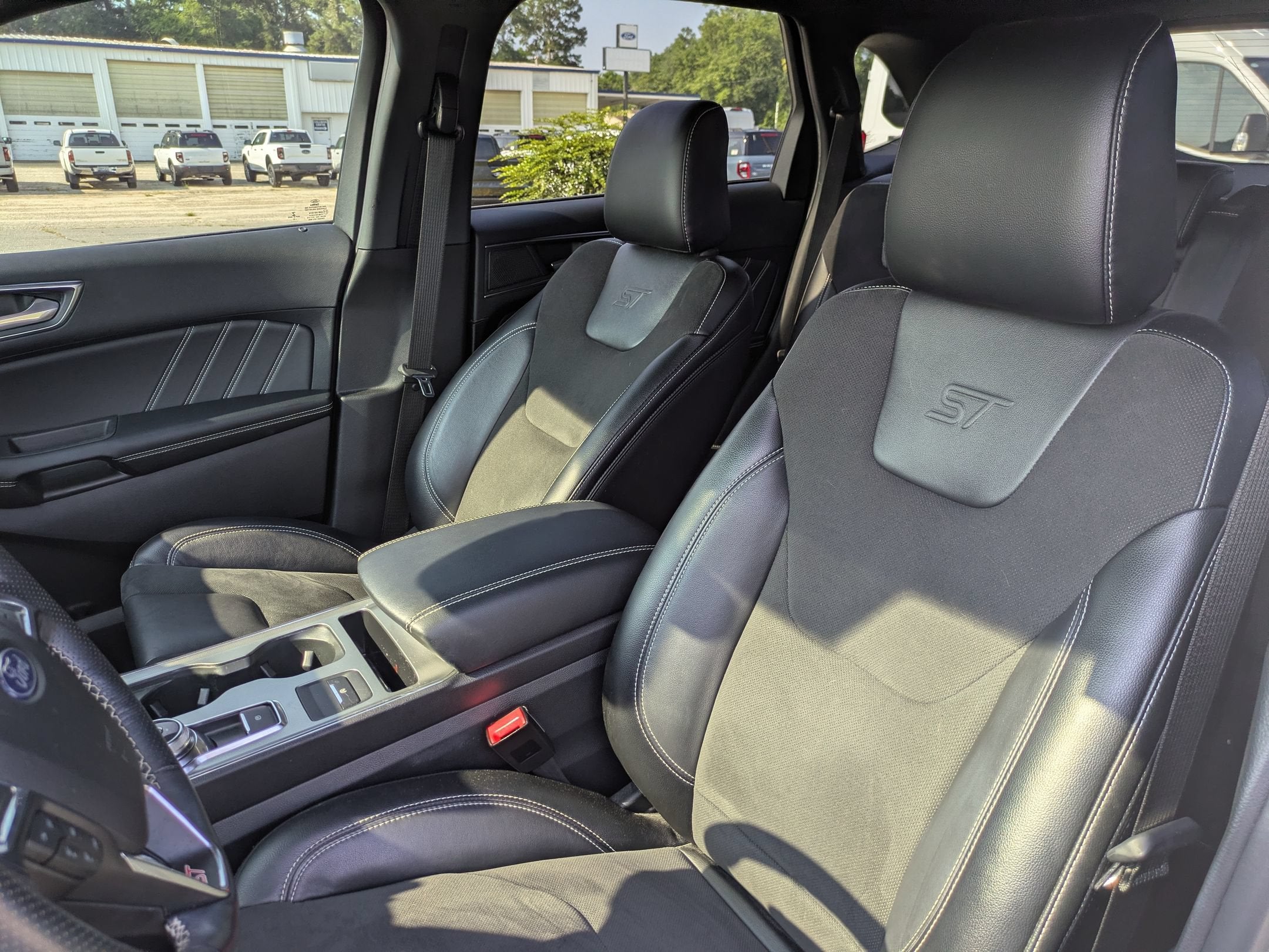 2022 Ford Edge ST