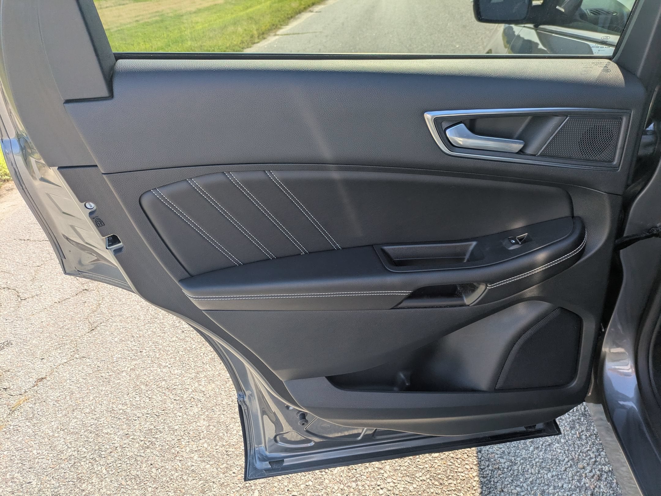 2022 Ford Edge ST