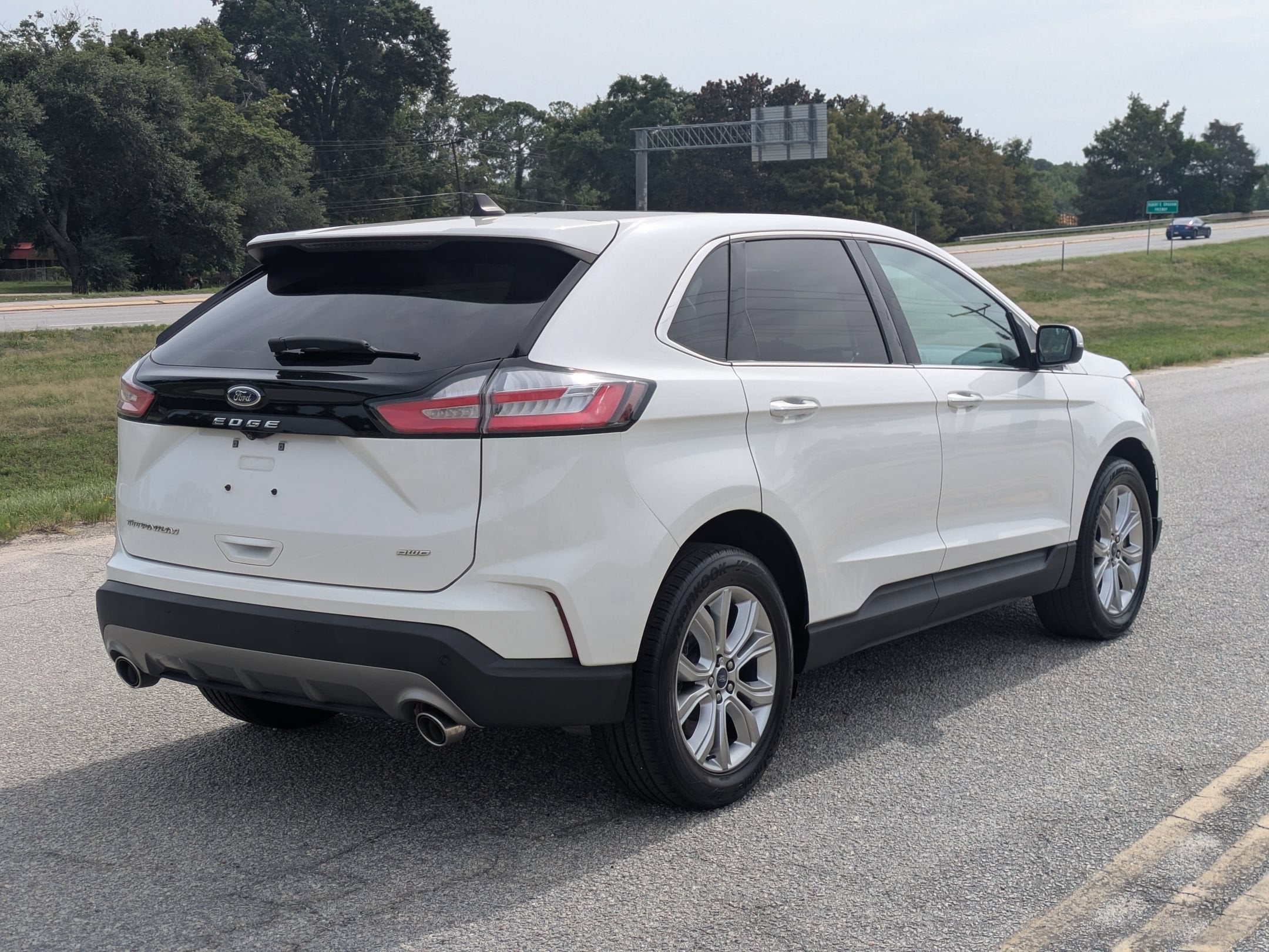 2022 Ford Edge Titanium