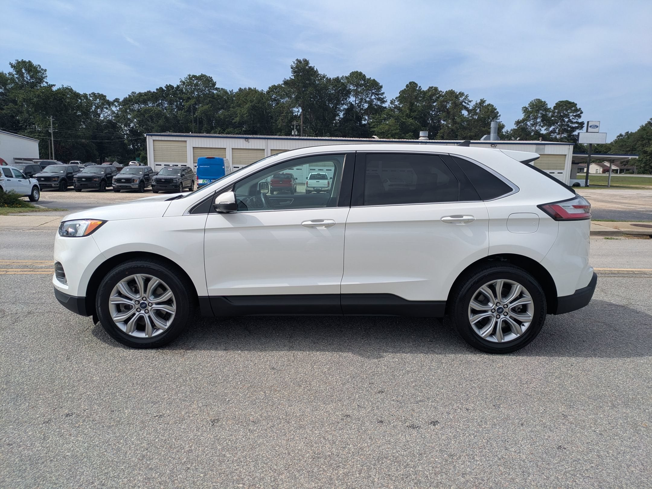 2022 Ford Edge Titanium