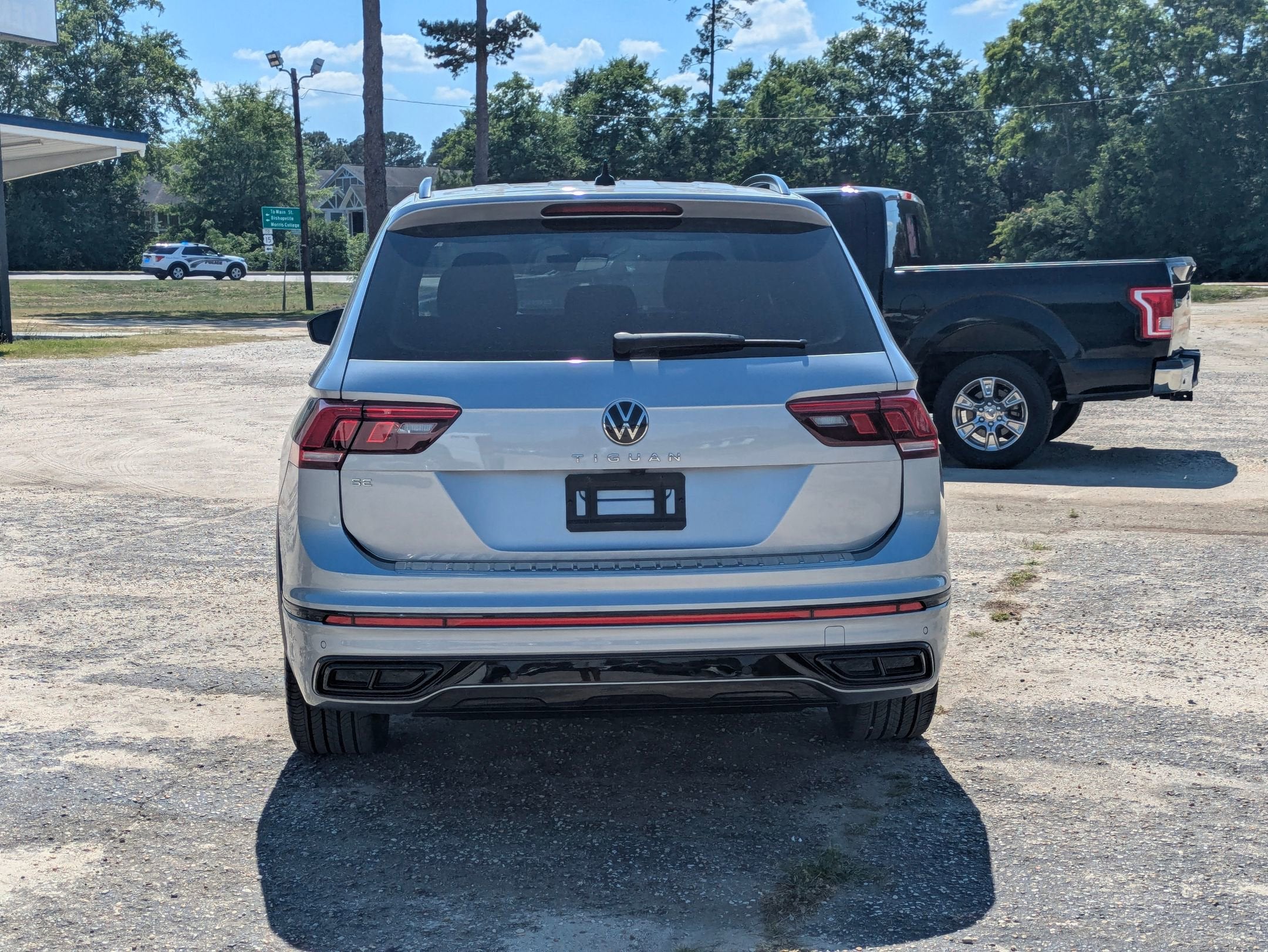 2023 Volkswagen Tiguan SE R-Line Black