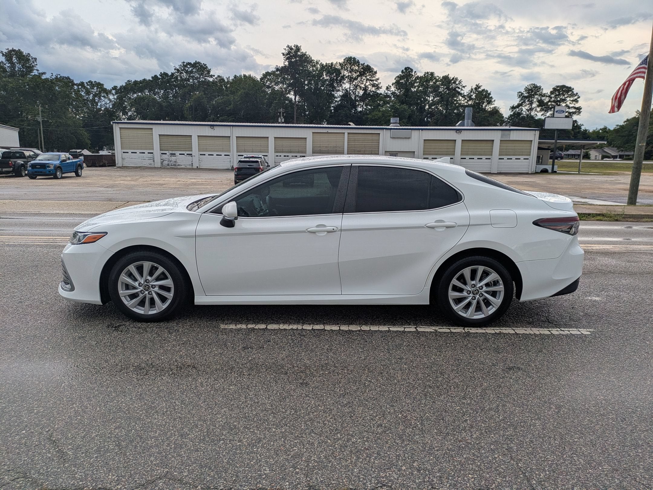 2022 Toyota Camry LE