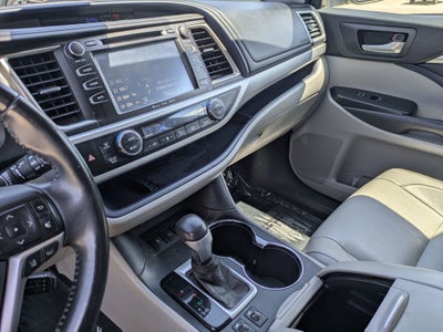 2017 Toyota Highlander XLE