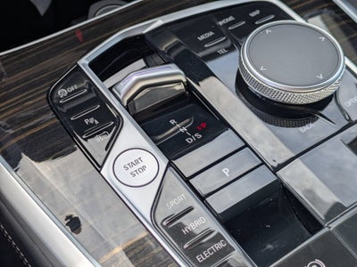 2025 BMW X5 xDrive50e