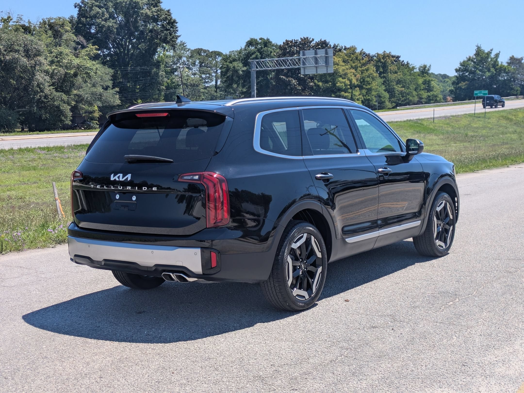 2024 Kia Telluride S