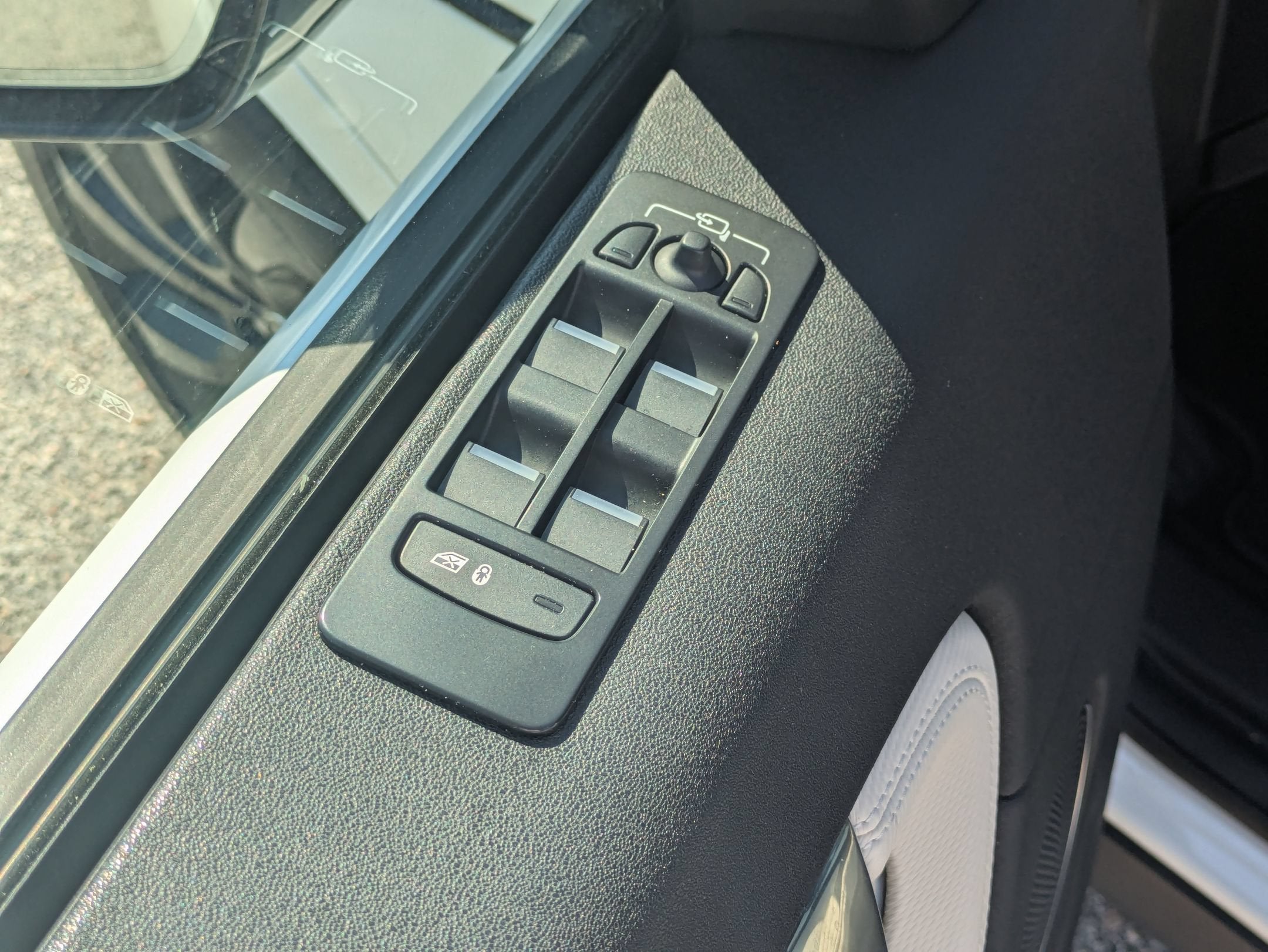 2023 Land Rover Discovery Sport S R-Dynamic