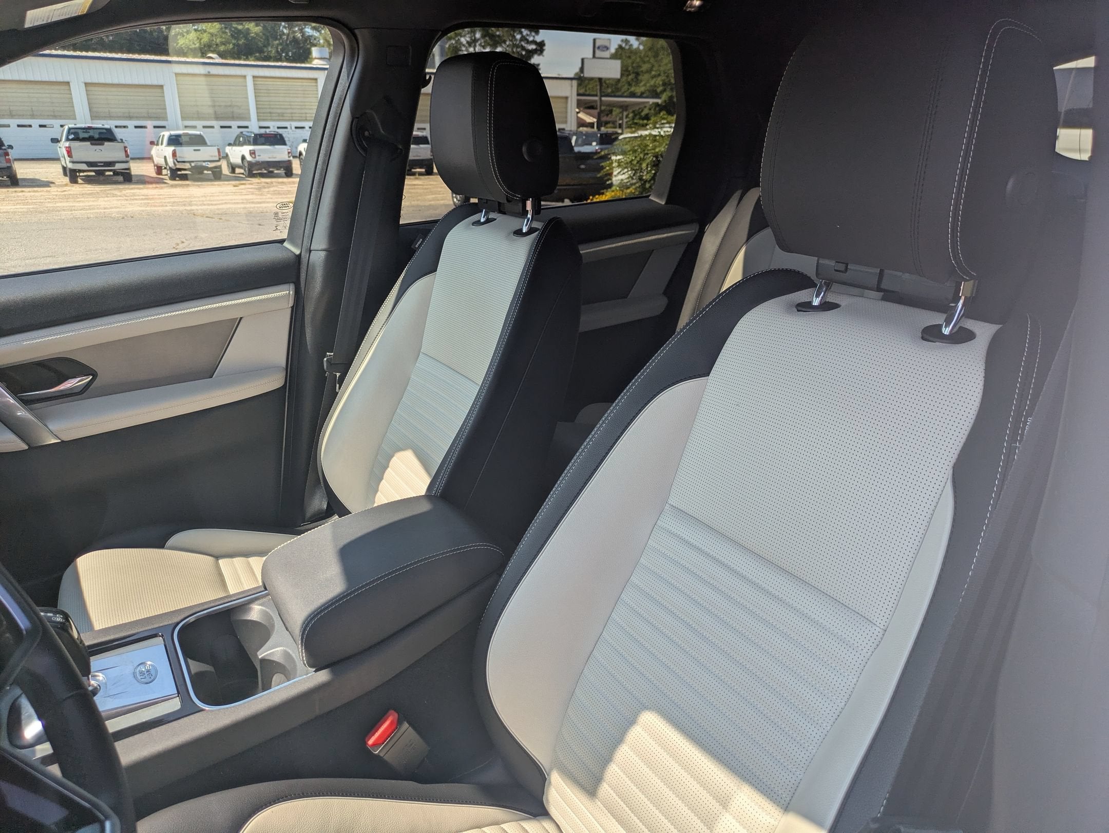 2023 Land Rover Discovery Sport S R-Dynamic
