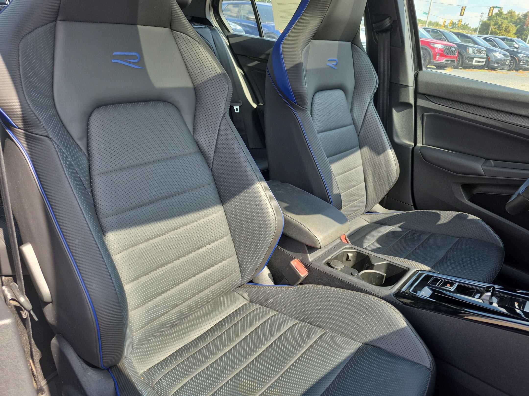 2024 Volkswagen Golf R 2.0T