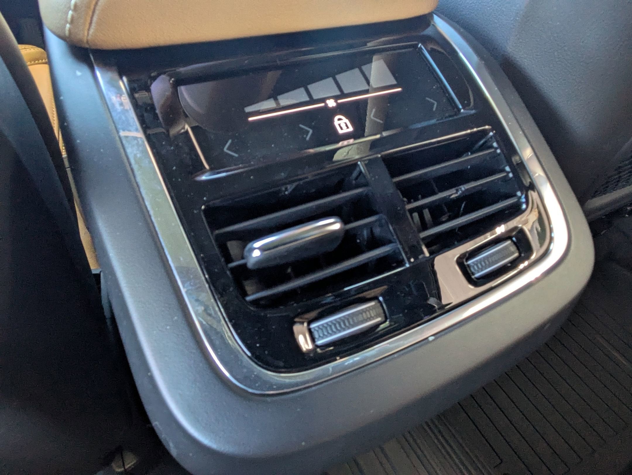 2022 Volvo XC60 Inscription