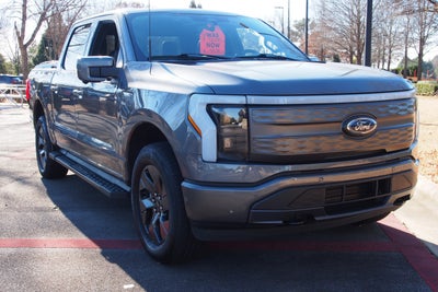 2023 Ford F-150 Lightning LARIAT