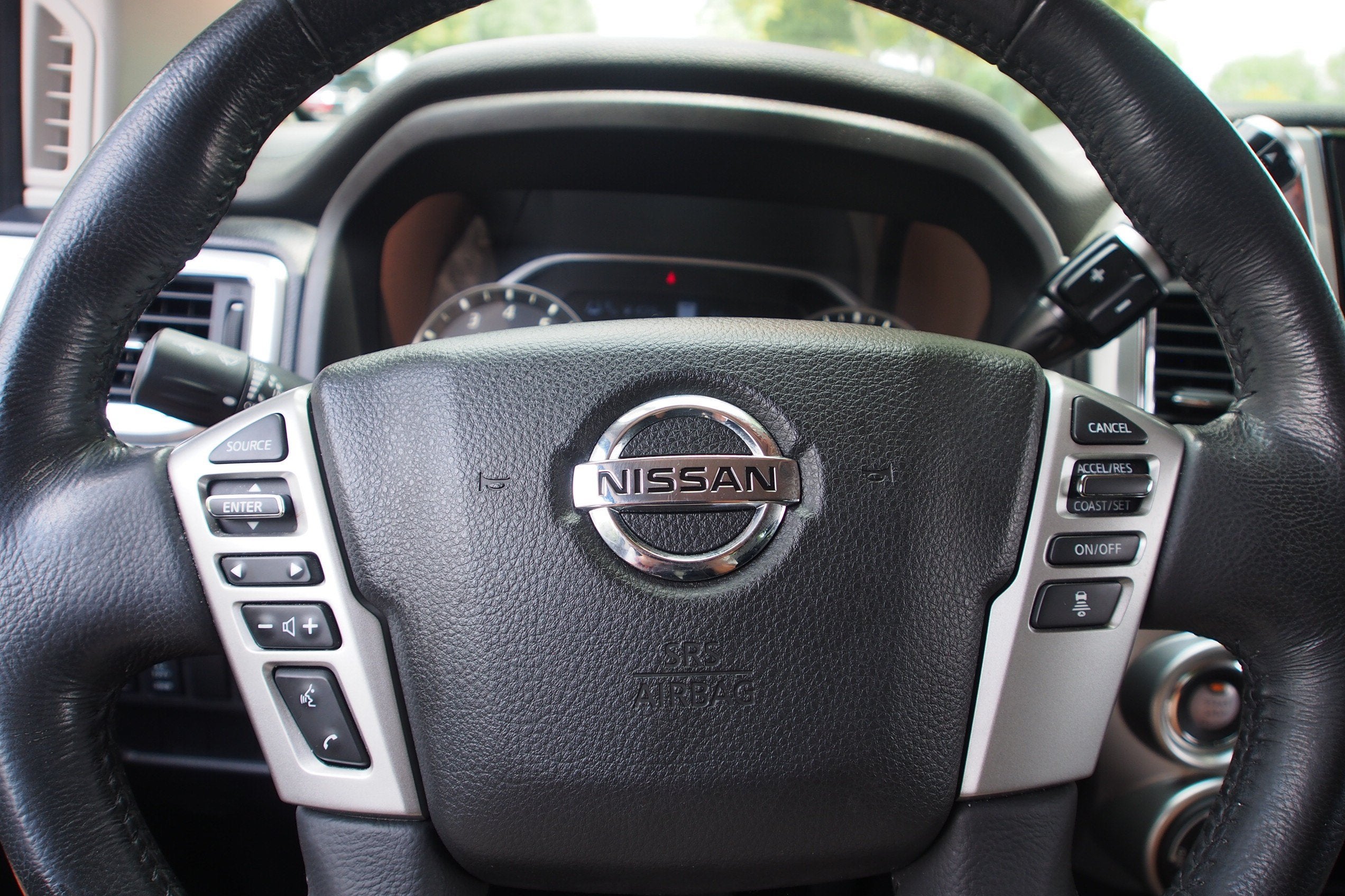 2021 Nissan Titan SV