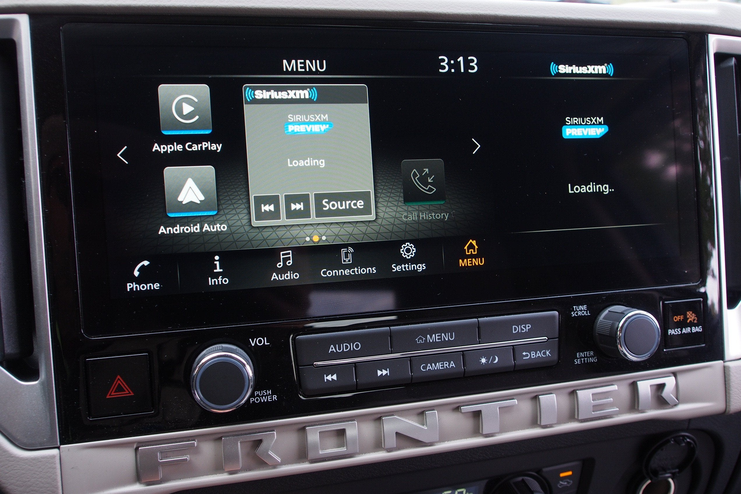 2025 Nissan Frontier SV