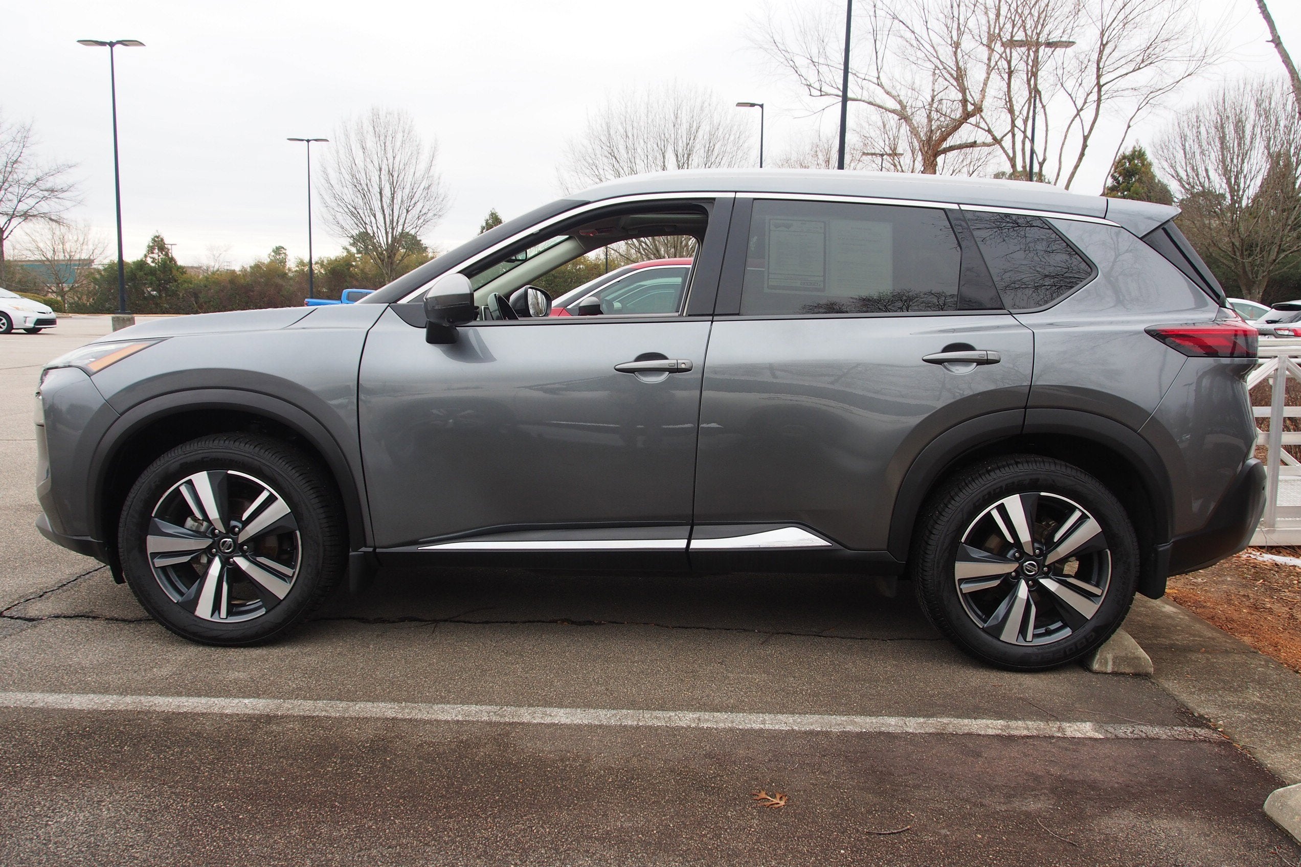 2021 Nissan Rogue SL