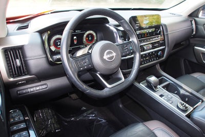 2022 Nissan Pathfinder Platinum