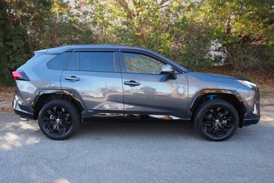 2024 Toyota RAV4 Hybrid SE