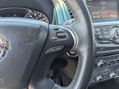 2019 Nissan Pathfinder SL