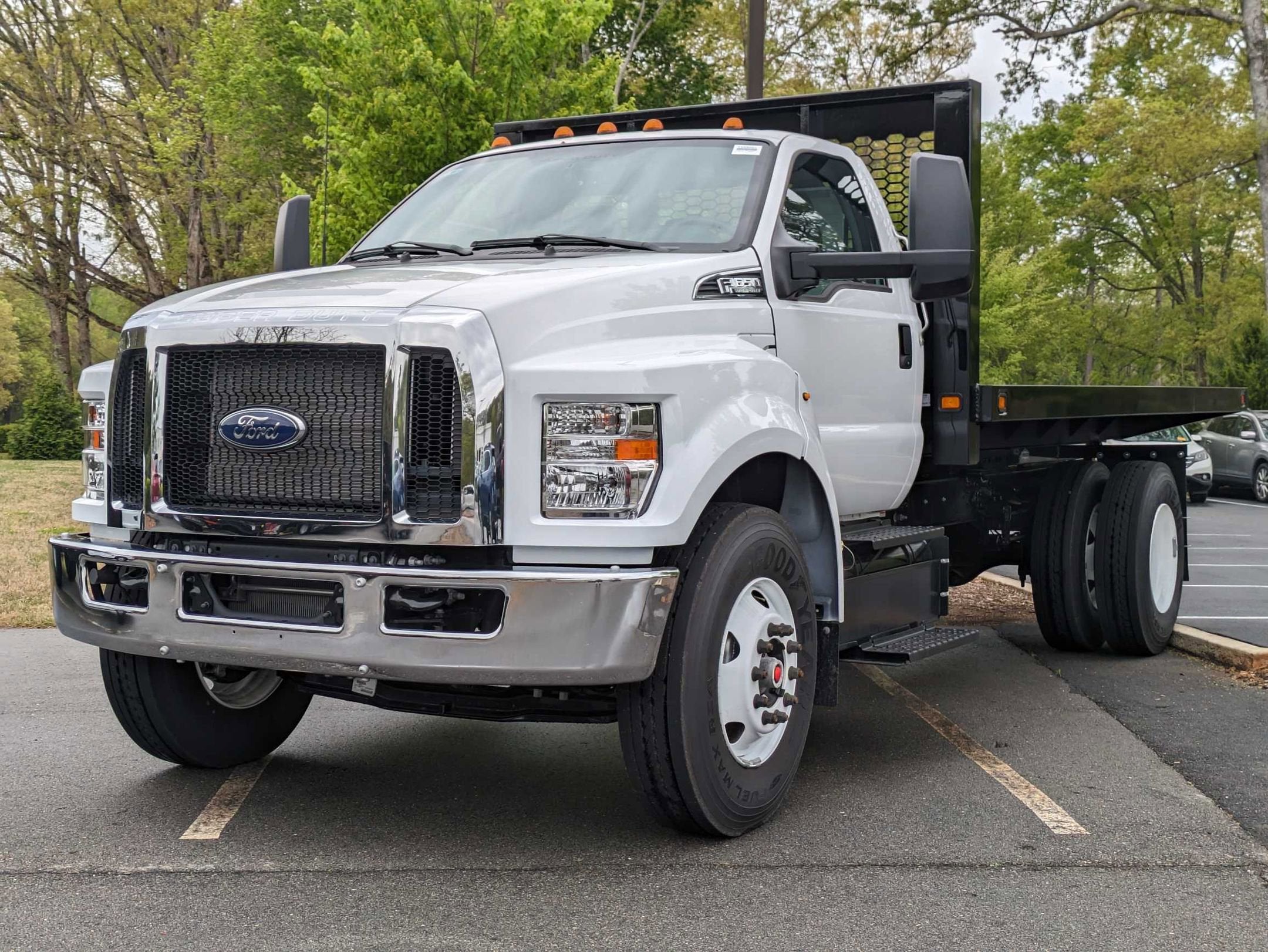 2025 Ford F-650SD Base