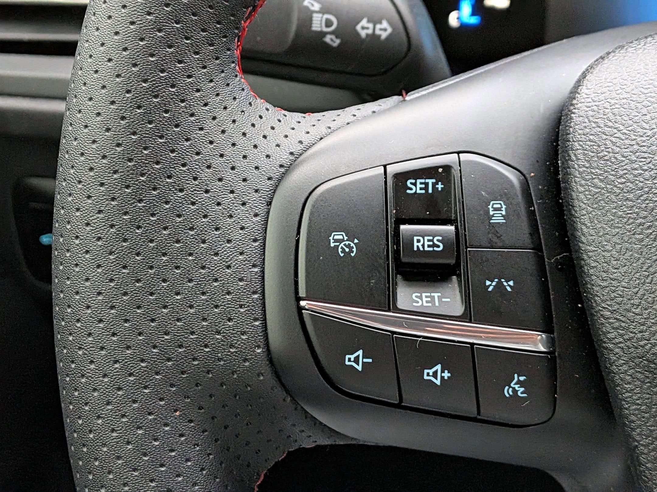 2026 Ford Escape ST-Line - Crossroads Courtesy Demo