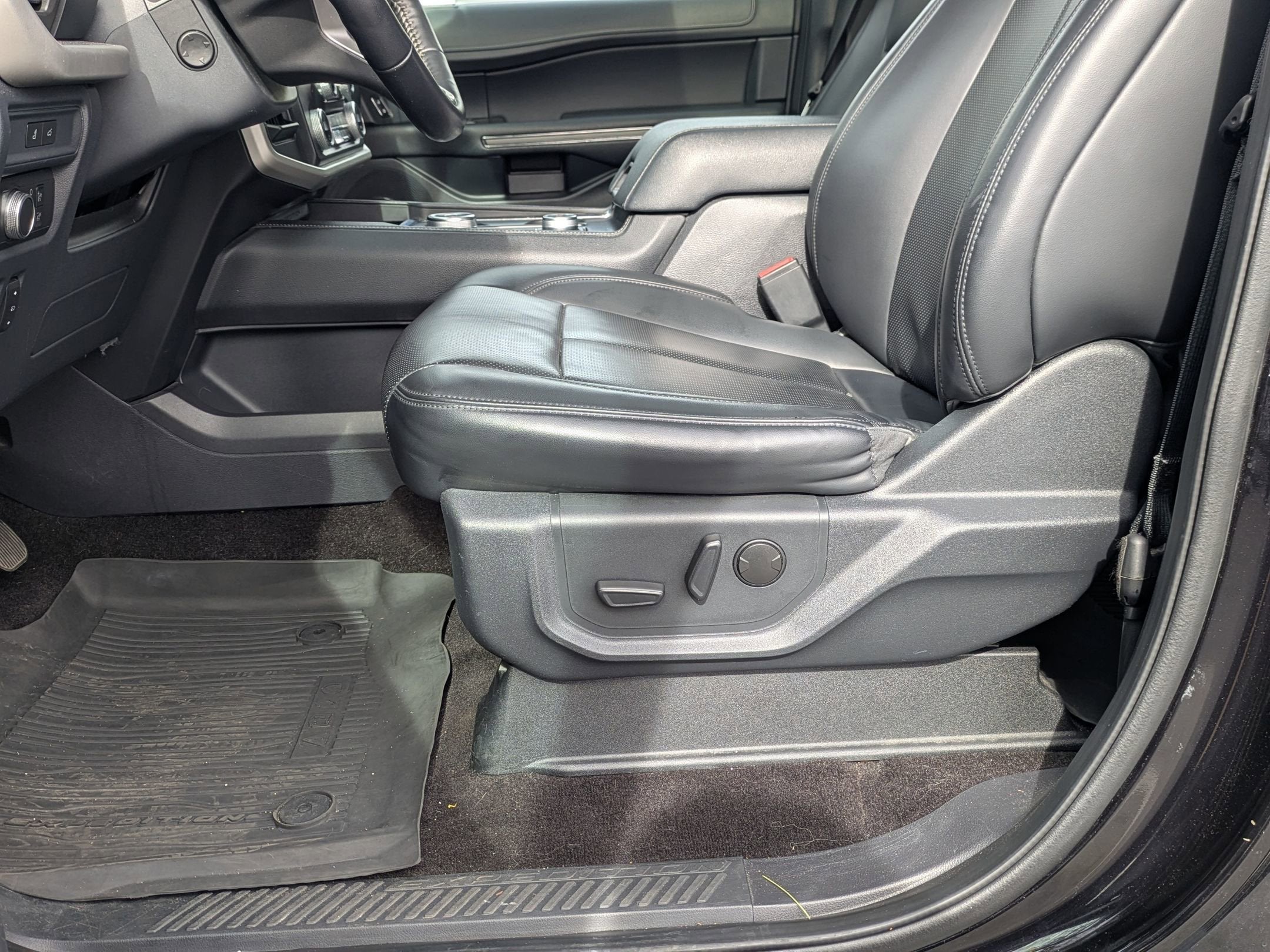 2022 Ford Expedition Max XLT