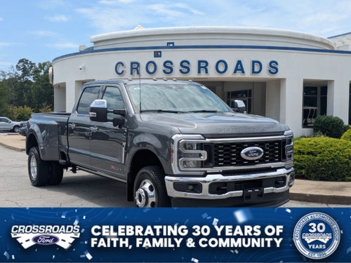 2026 Ford Super Duty F-350 DRW LARIAT