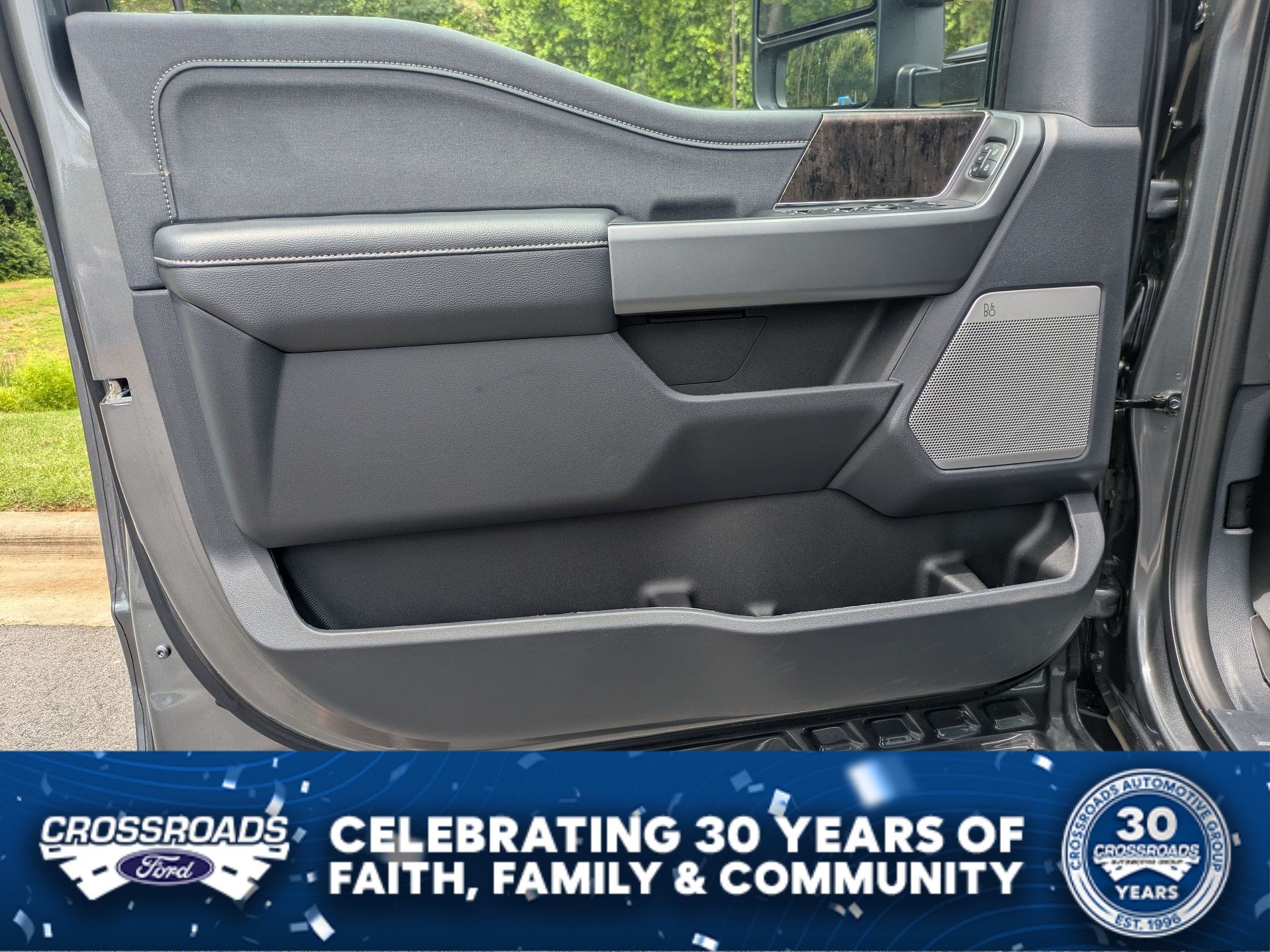 2026 Ford Super Duty F-350 DRW LARIAT