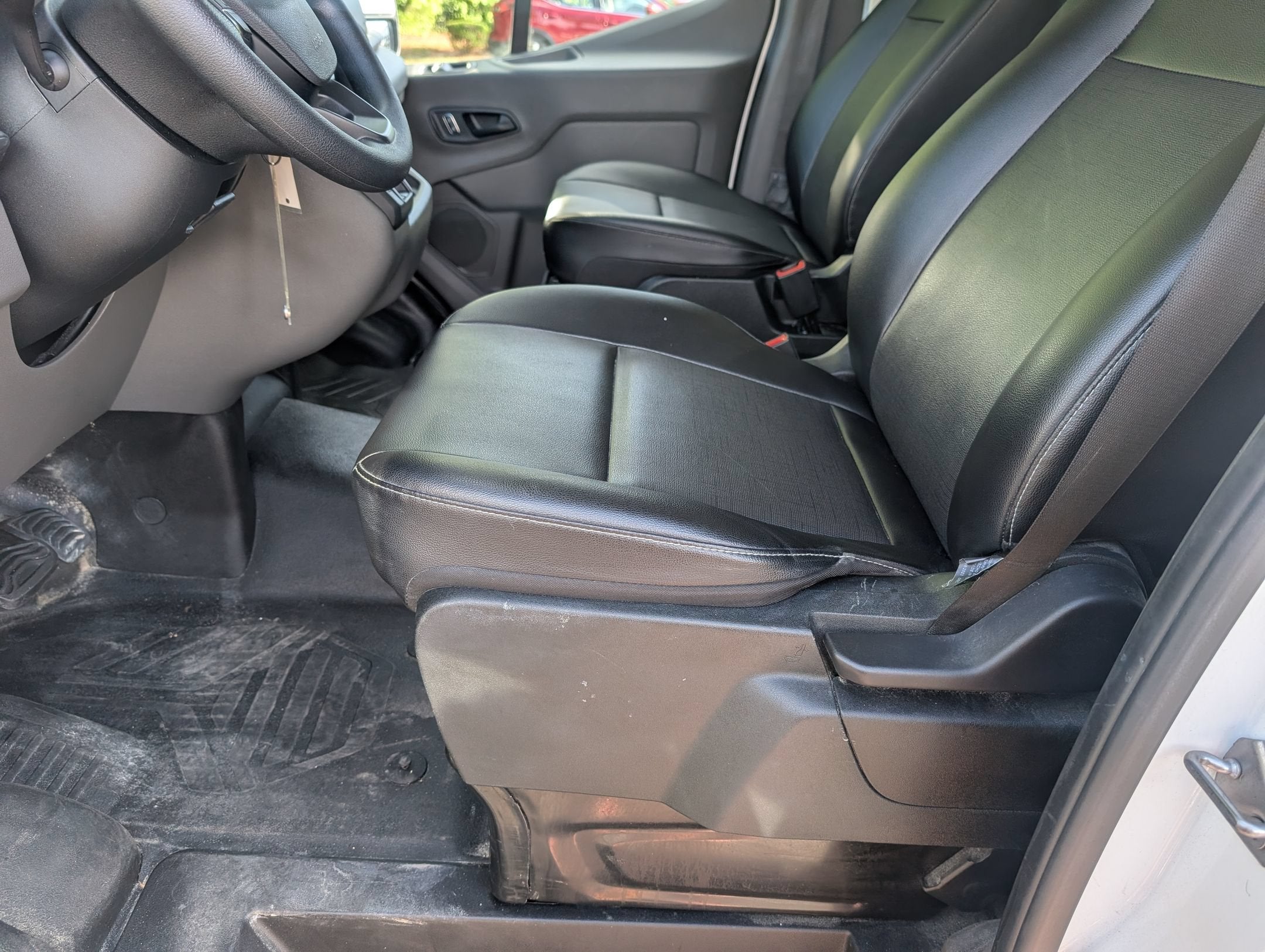2023 Ford Transit Cargo Van Base