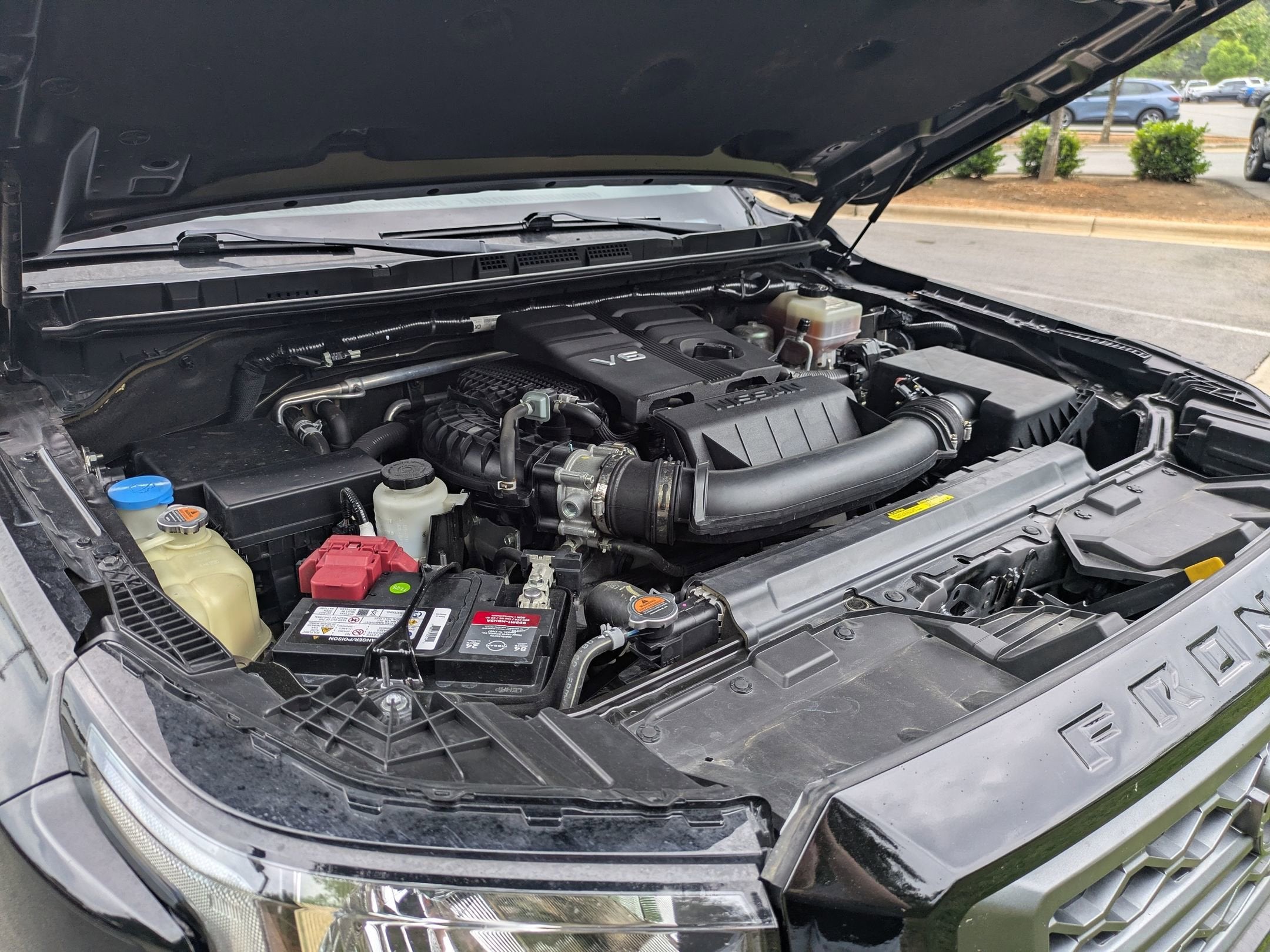 2022 Nissan Frontier SV
