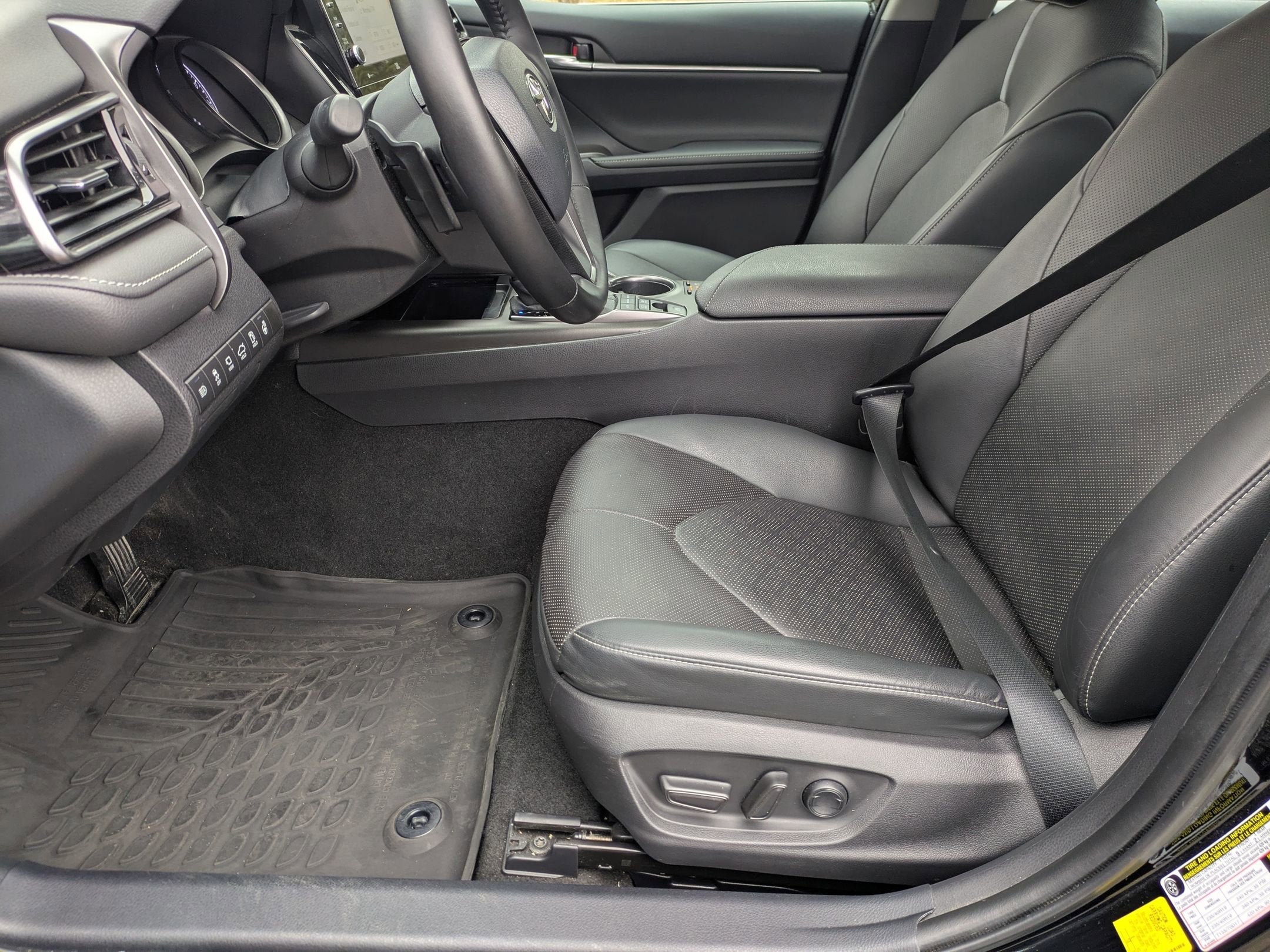 2021 Toyota Camry Hybrid XSE