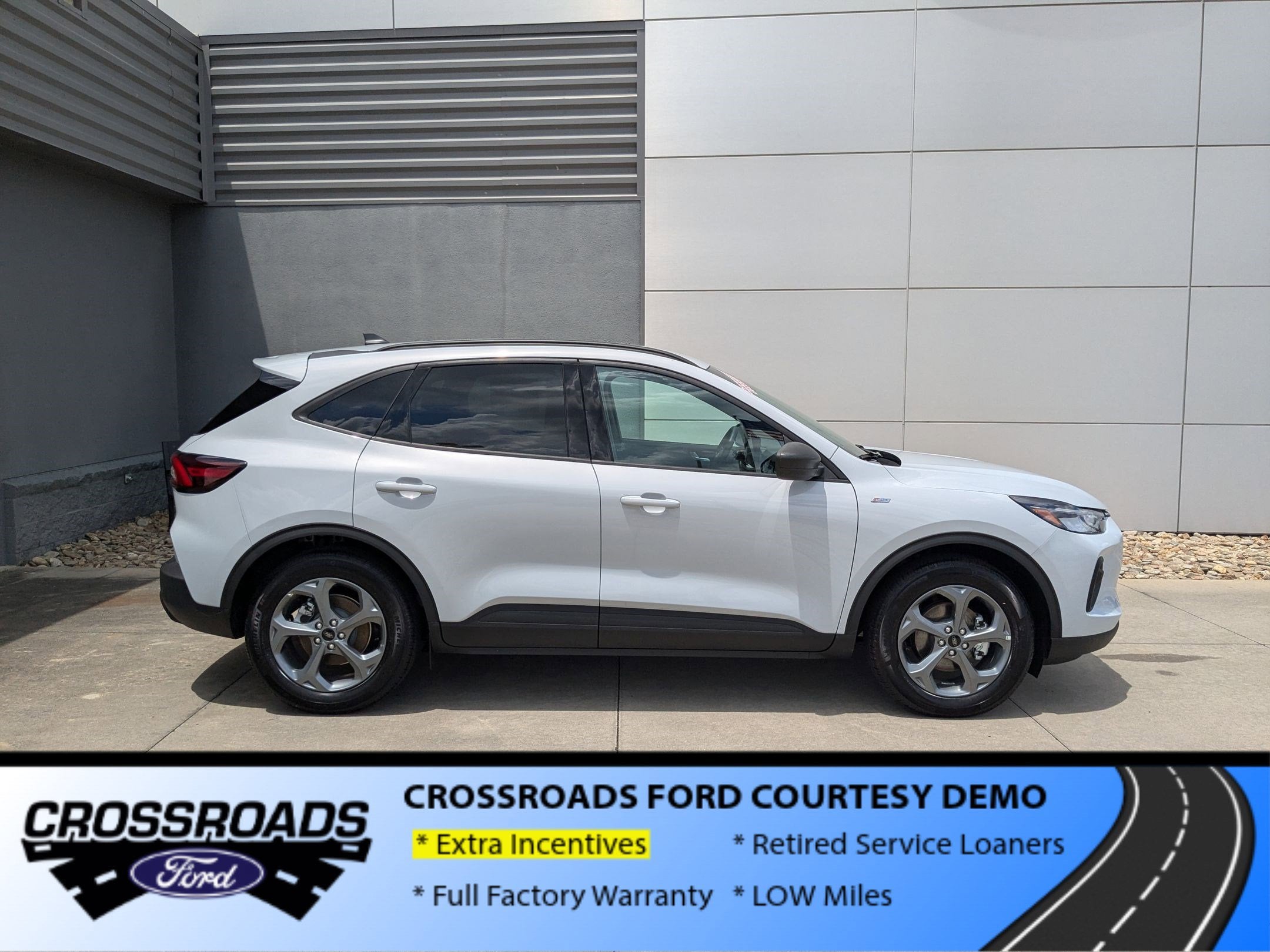 2025 Ford Escape ST-Line - Crossroads Courtesy Demo