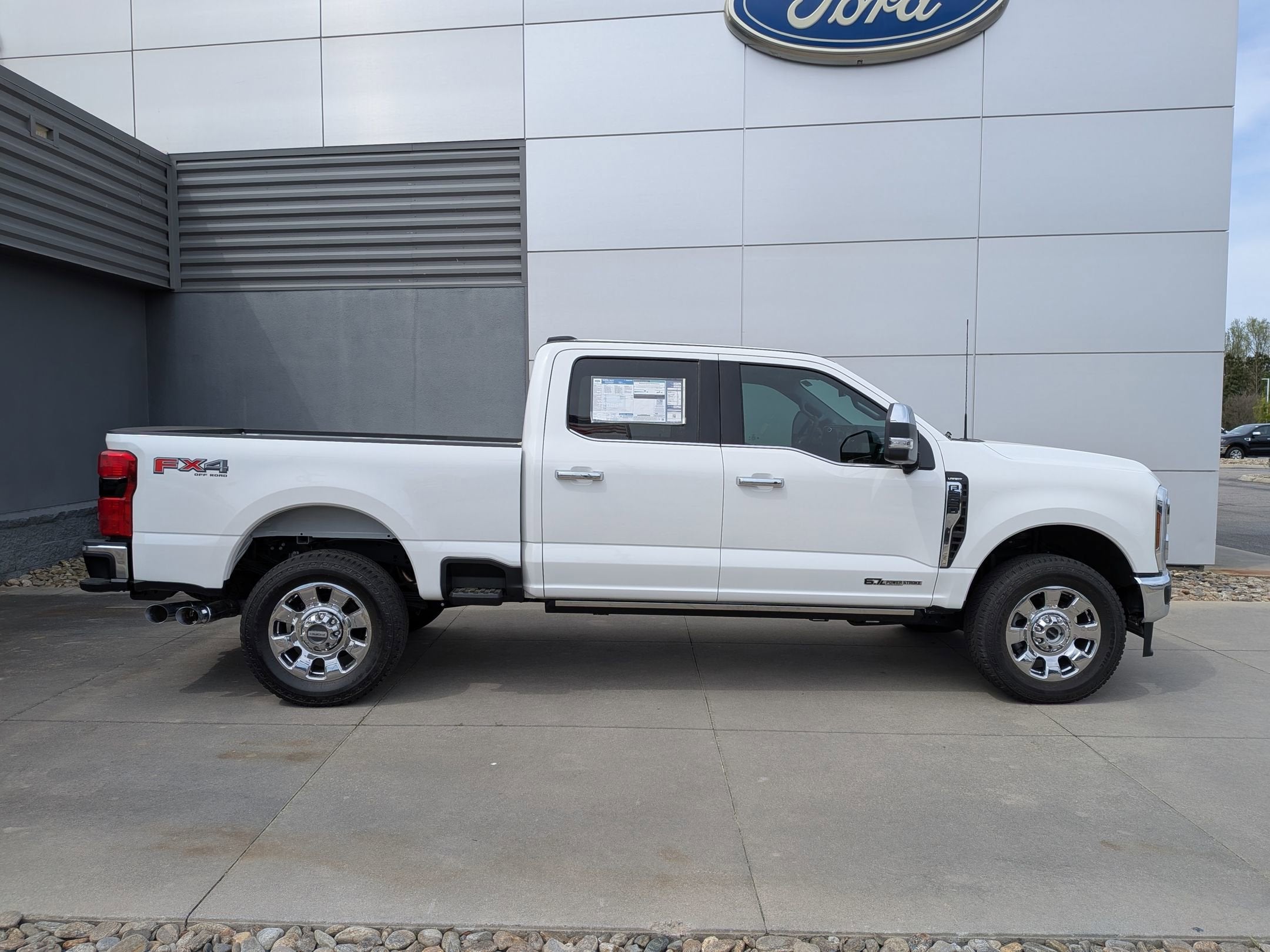 2025 Ford Super Duty F-250 SRW LARIAT