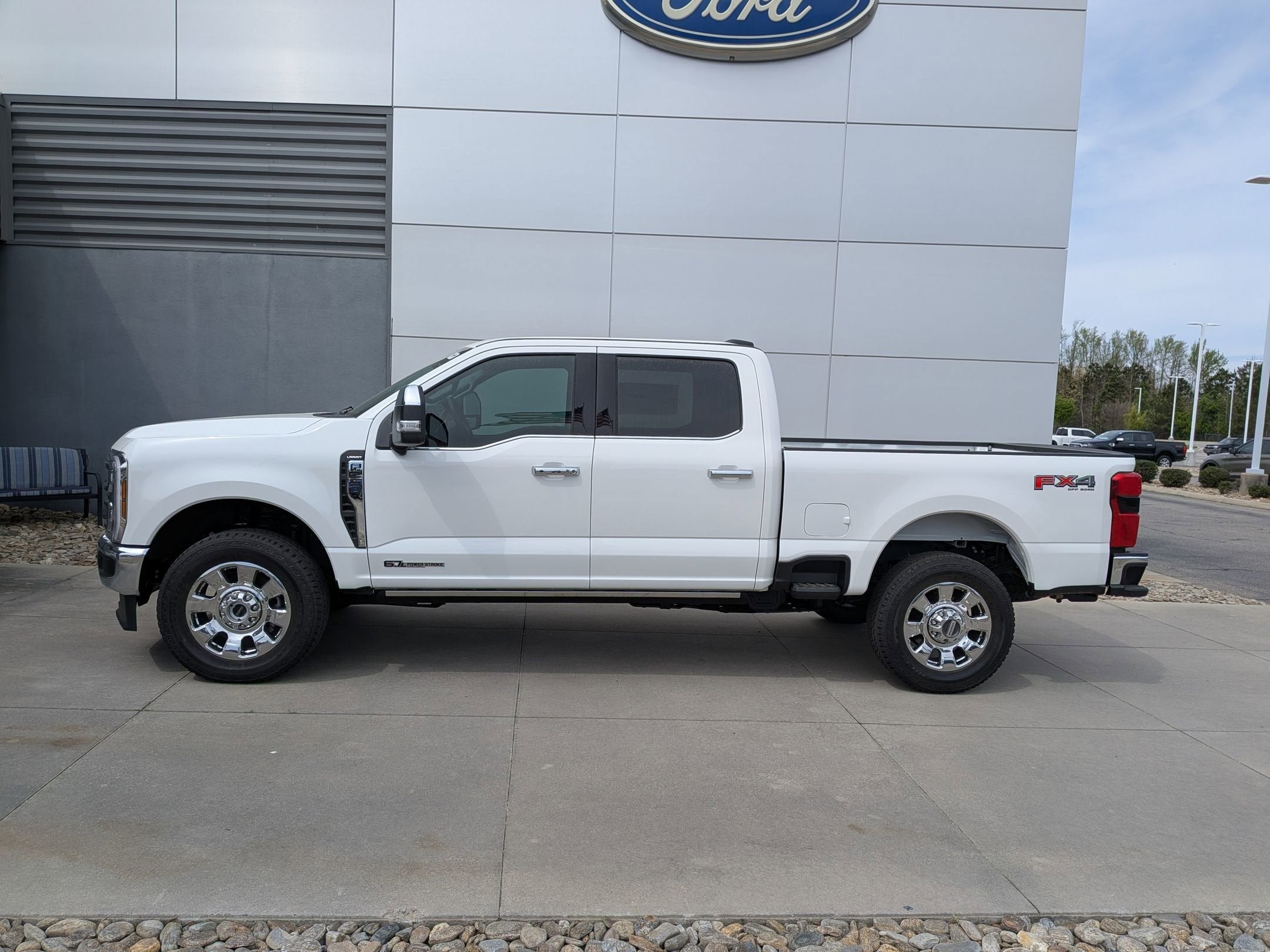 2025 Ford Super Duty F-250 SRW LARIAT
