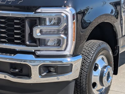 2026 Ford Super Duty F-350 DRW LARIAT