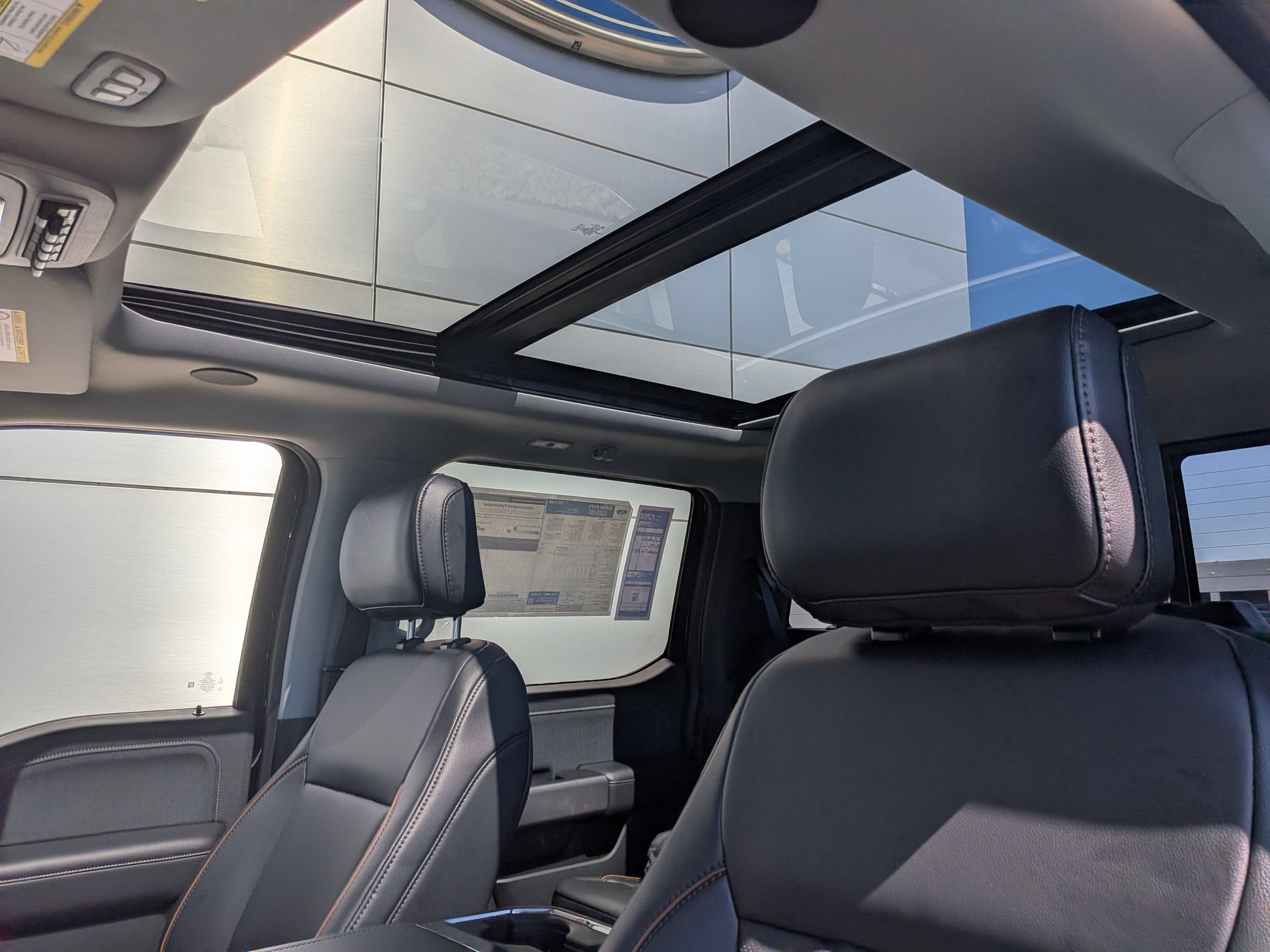 2026 Ford Super Duty F-350 DRW LARIAT