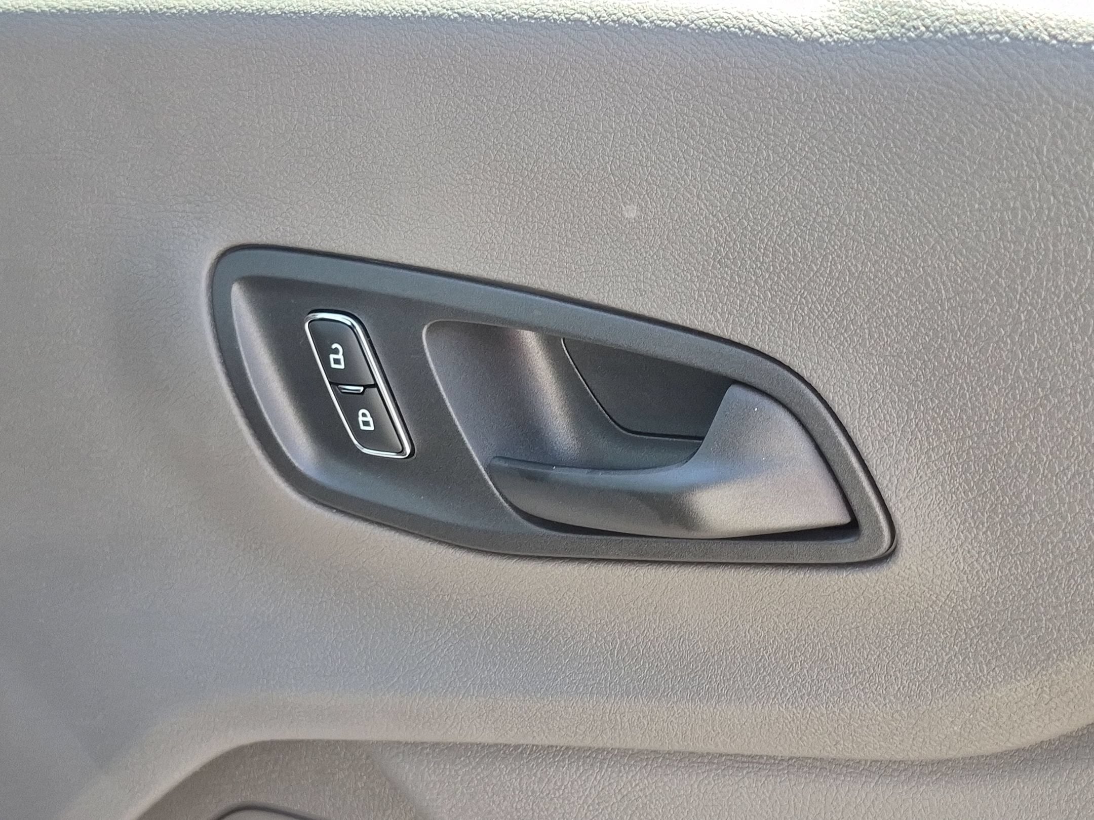 2027 Ford Transit Cargo Van Base