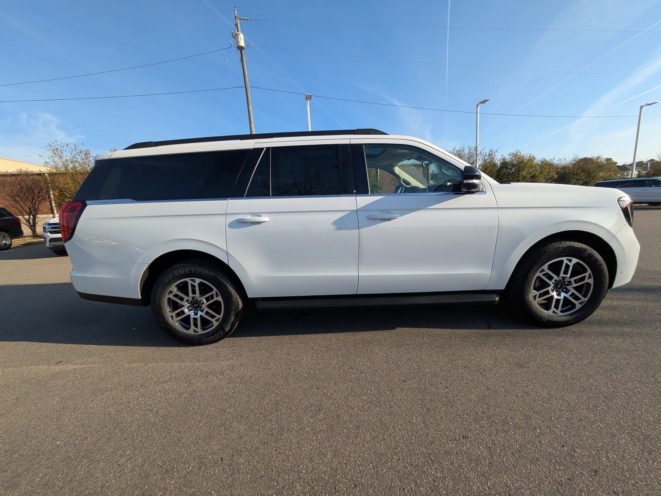 2025 Ford Expedition Max Active