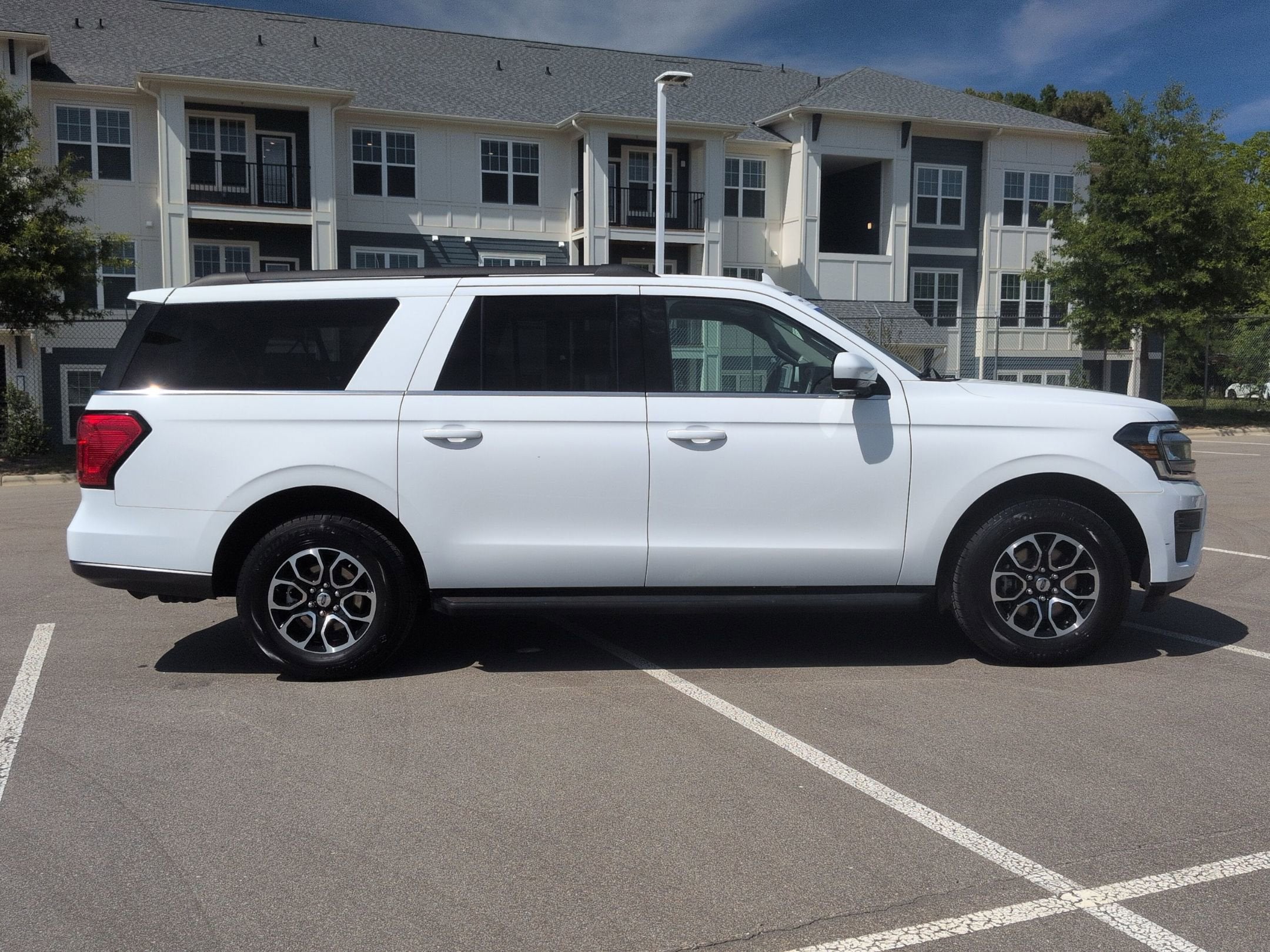2024 Ford Expedition Max XLT