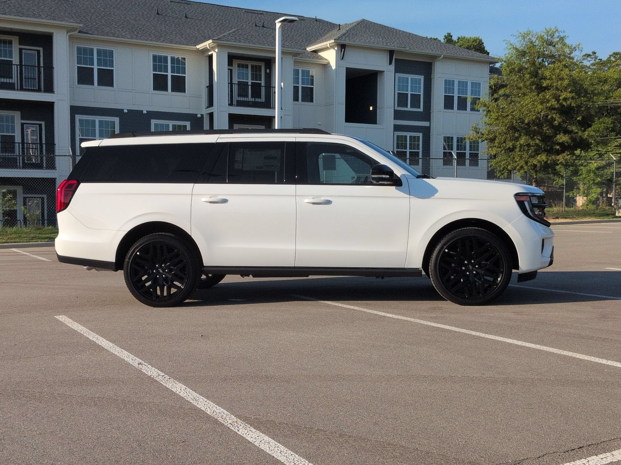 2027 Ford Expedition Max Platinum