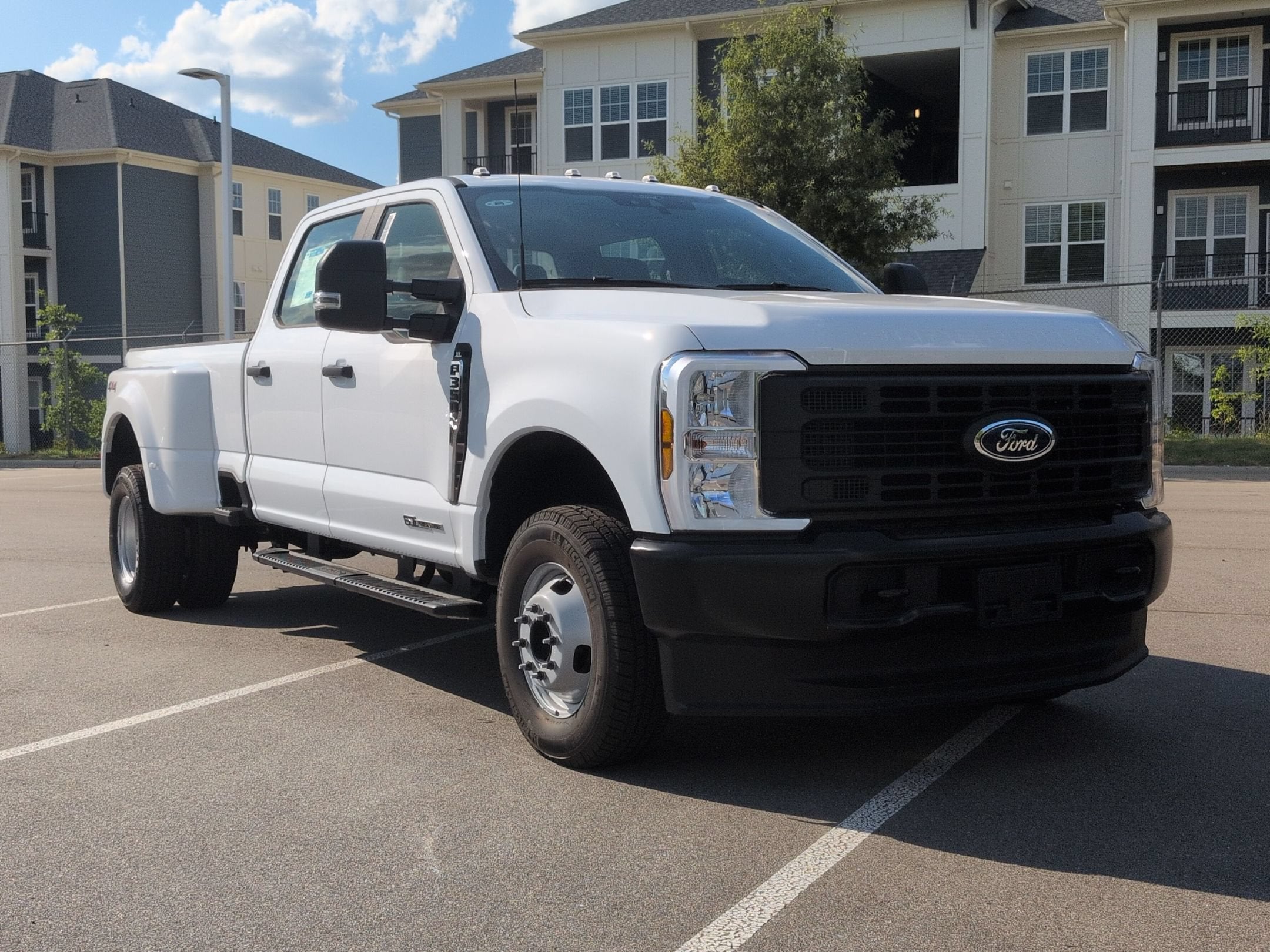 2026 Ford Super Duty F-350 DRW XL