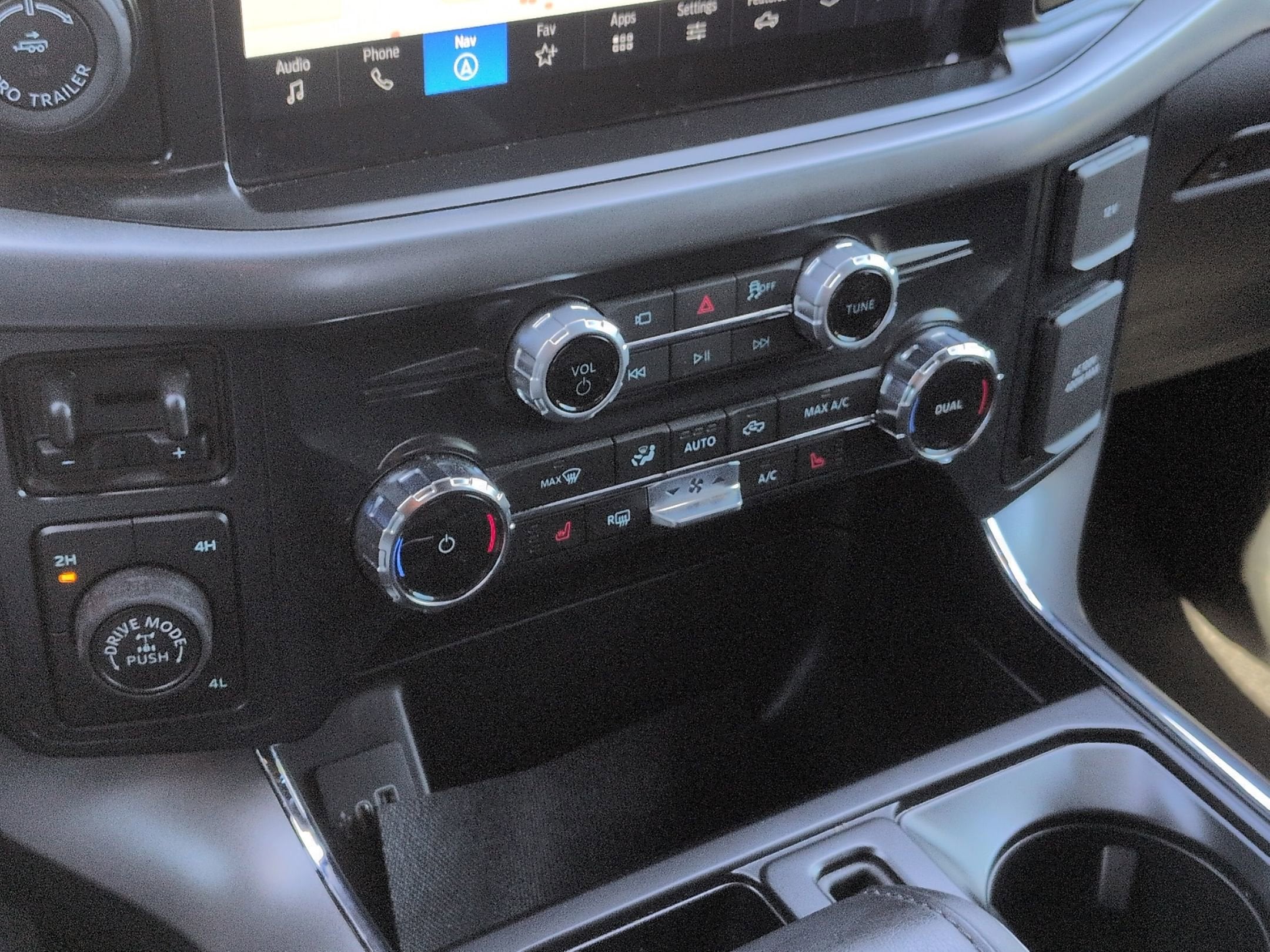 2026 Ford F-150 XLT - Crossroads Courtesy Demo