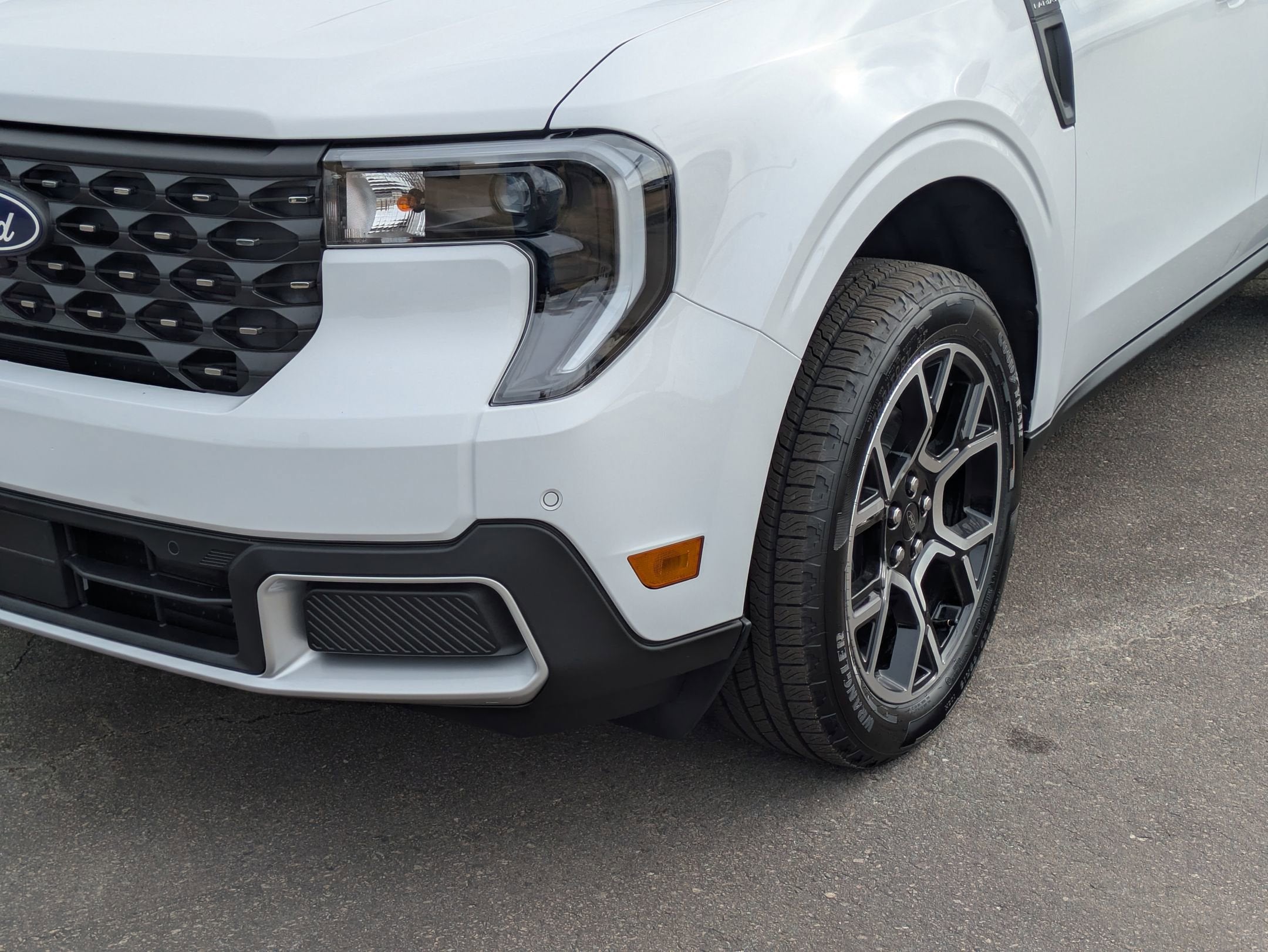 2026 Ford Maverick LARIAT