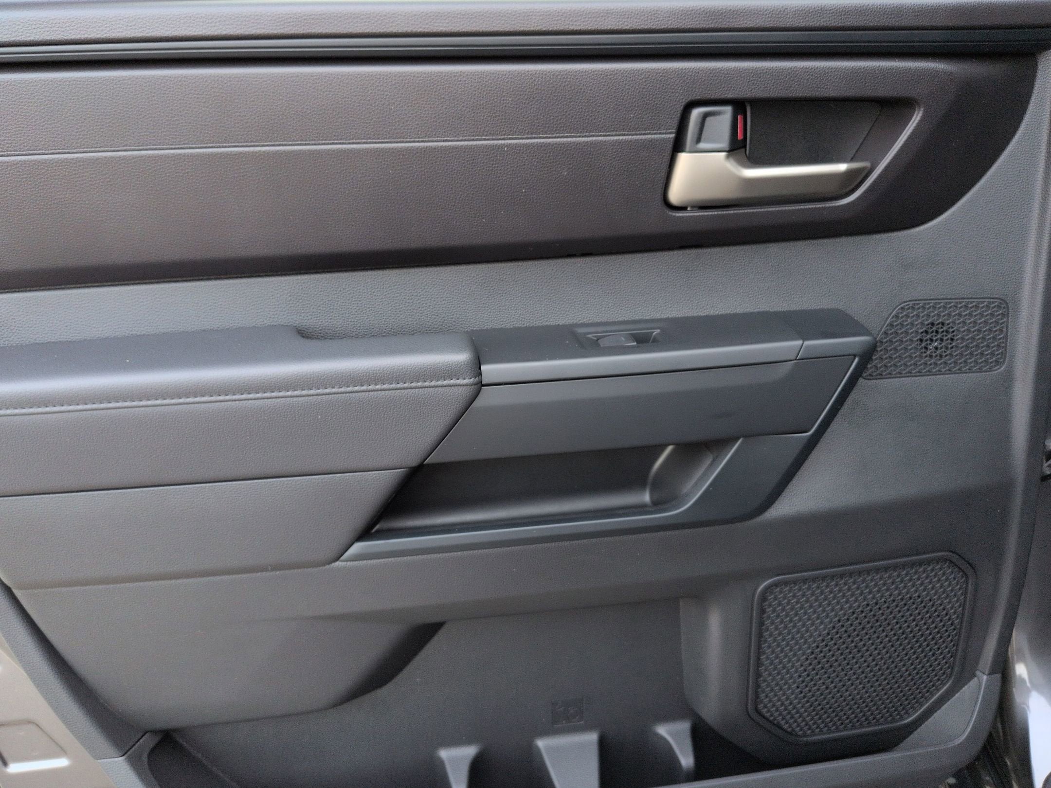 2025 Toyota Tundra 4WD SR5