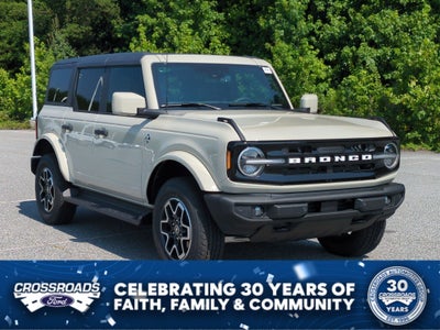 2026 Ford Bronco Outer Banks