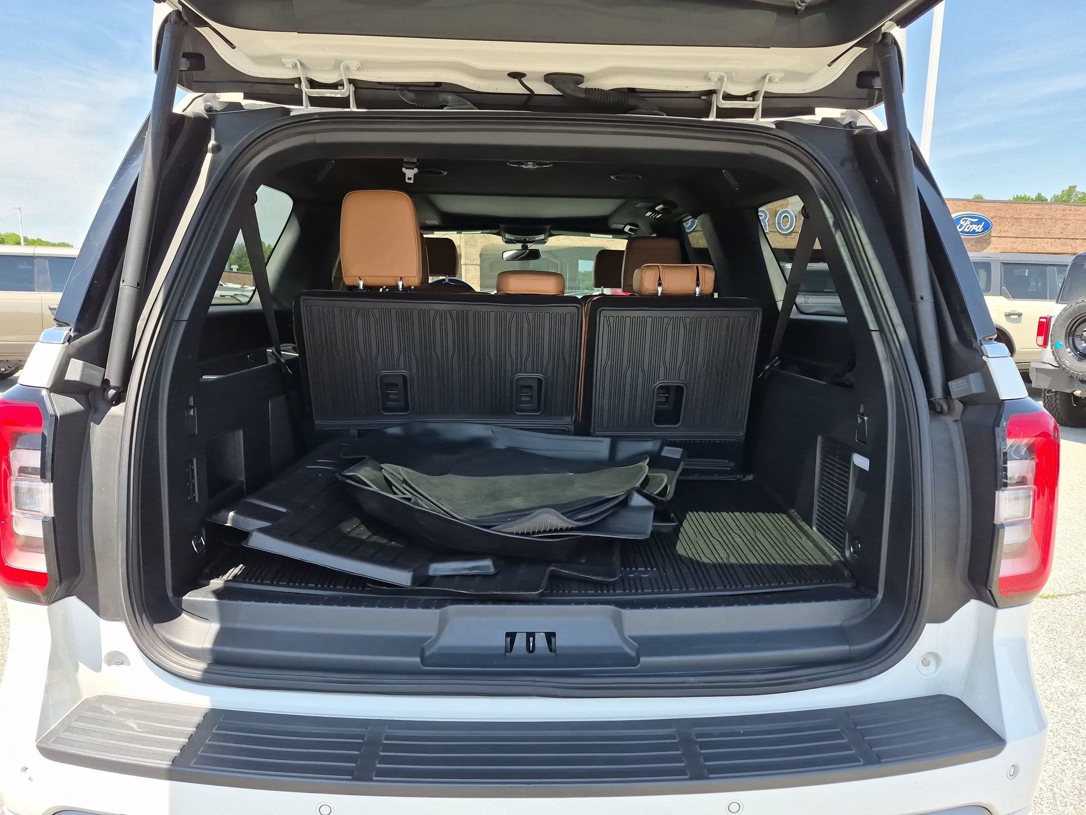 2022 Ford Expedition Max Platinum