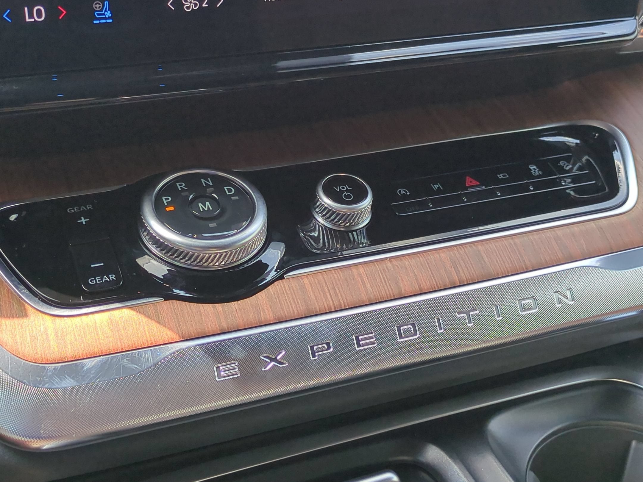 2027 Ford Expedition King Ranch