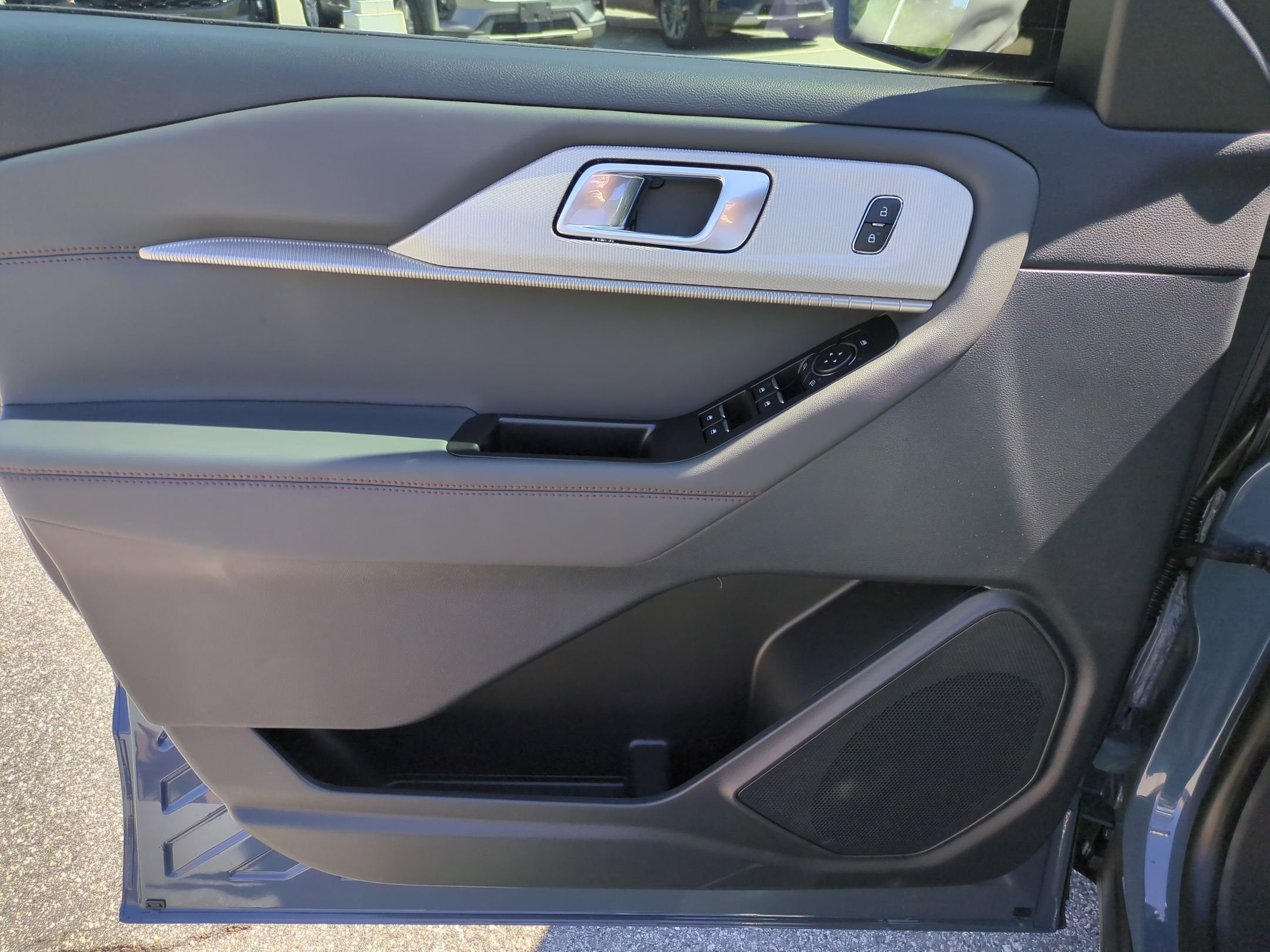 2026 Ford Explorer Active w/100A Pkg
