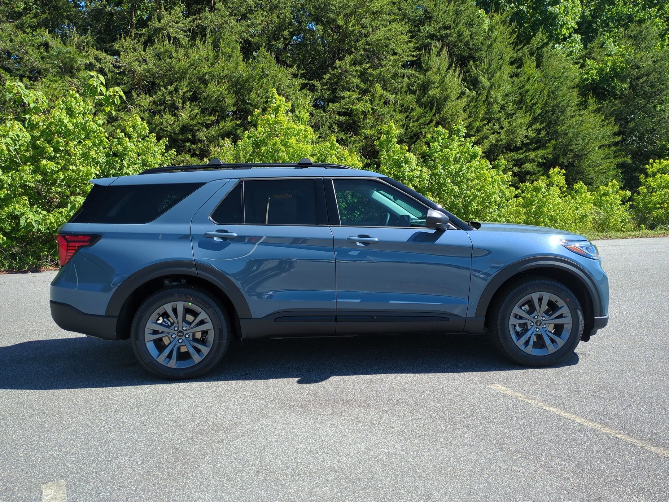 2026 Ford Explorer Active w/100A Pkg
