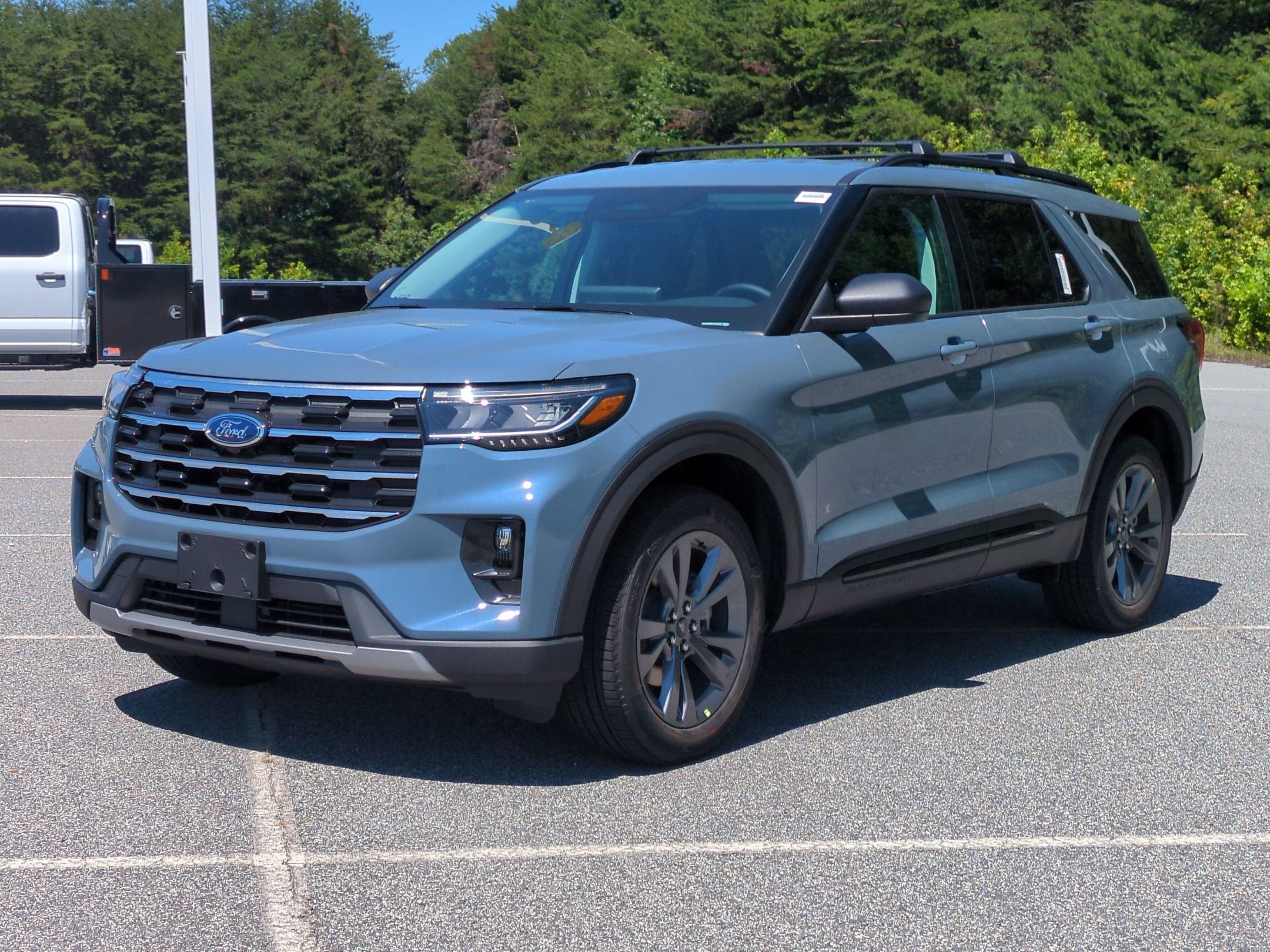 2026 Ford Explorer Active w/200A Pkg