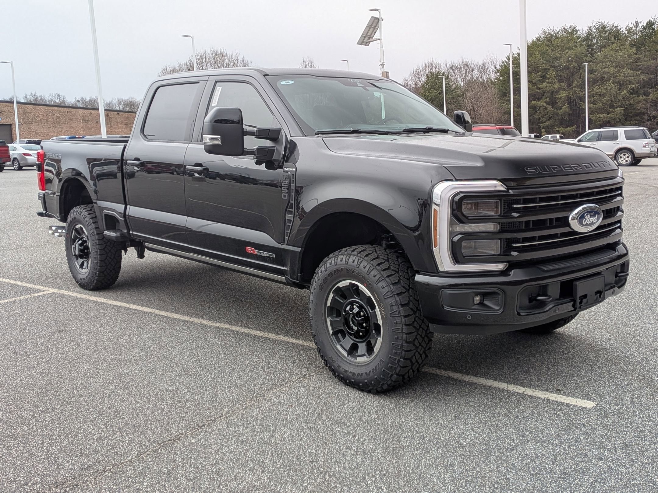 2026 Ford Super Duty F-250 SRW Platinum Tremor