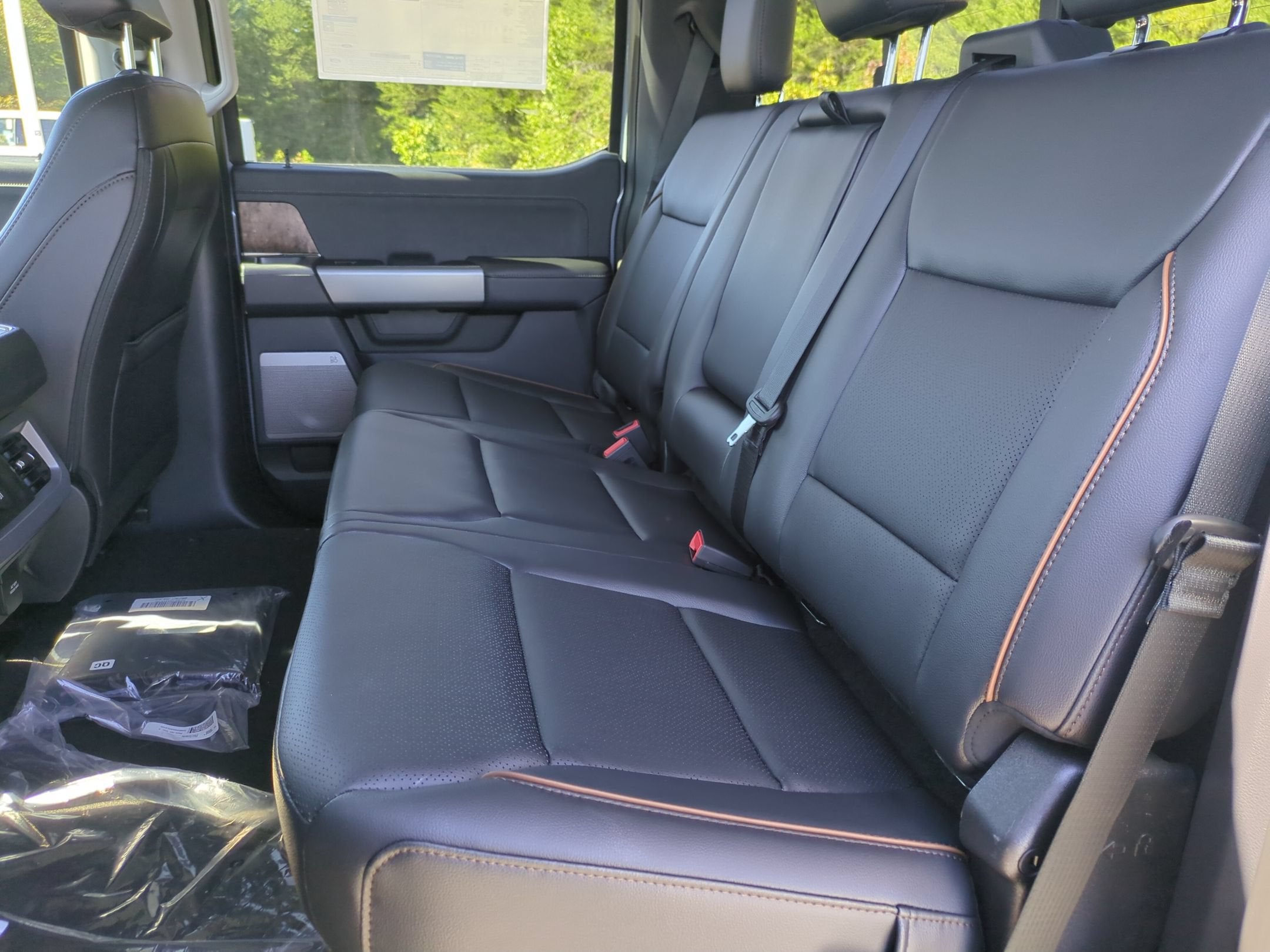 2027 Ford Super Duty F-250 SRW LARIAT