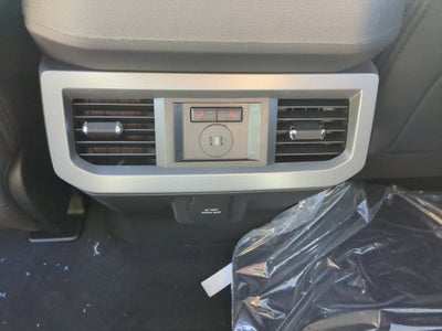 2027 Ford Super Duty F-250 SRW LARIAT